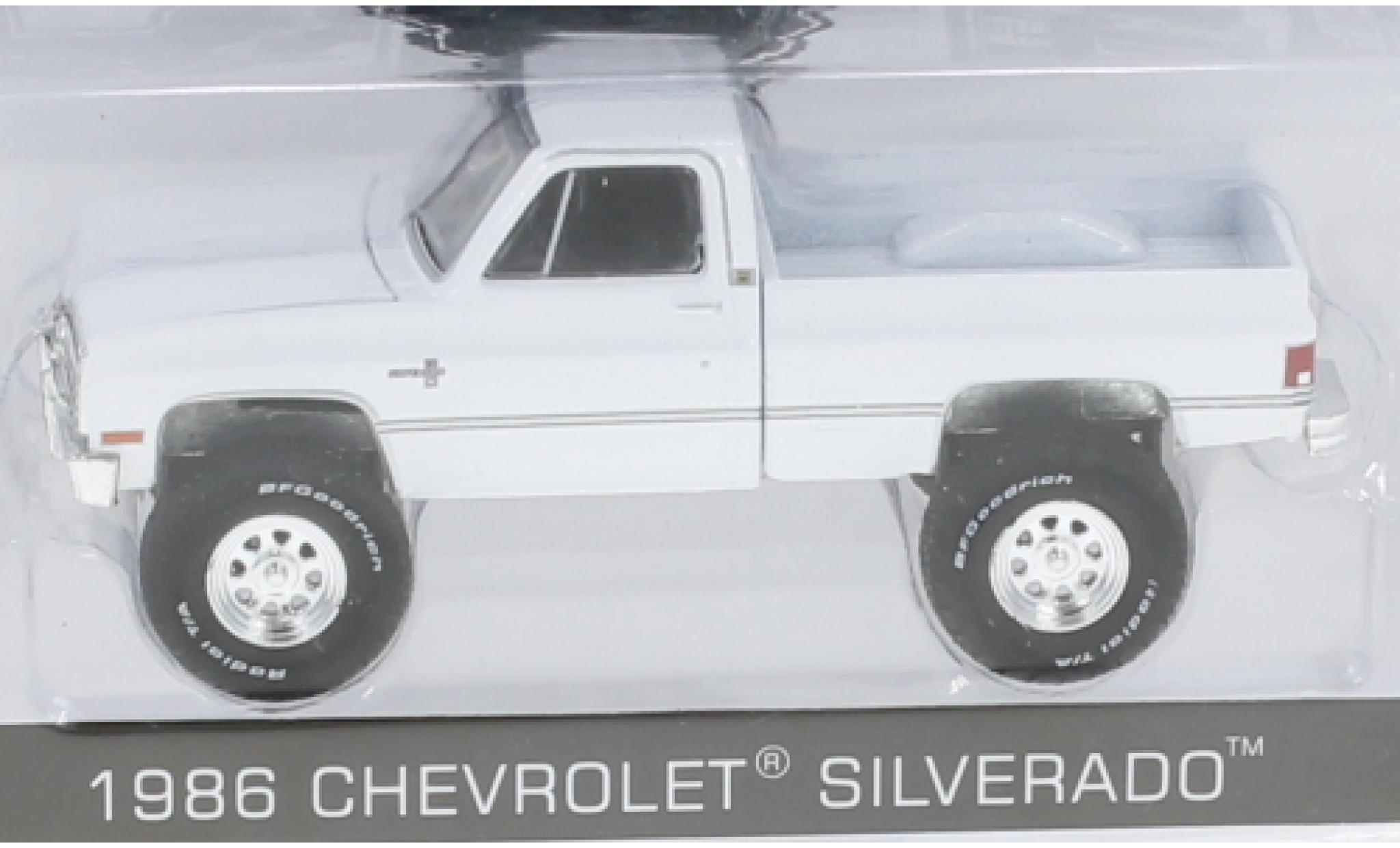 Chevrolet Silverado 1/64 Greenlight Squarebody wit 1986 modelauto