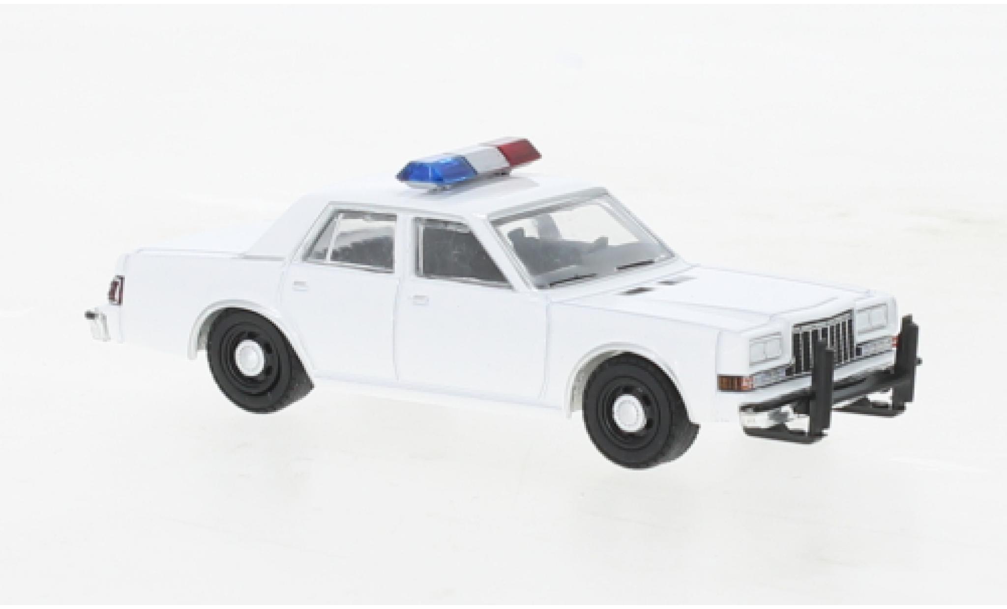 Dodge Diplomat 1/64 Greenlight wit Politie (USA) 1980 modelauto