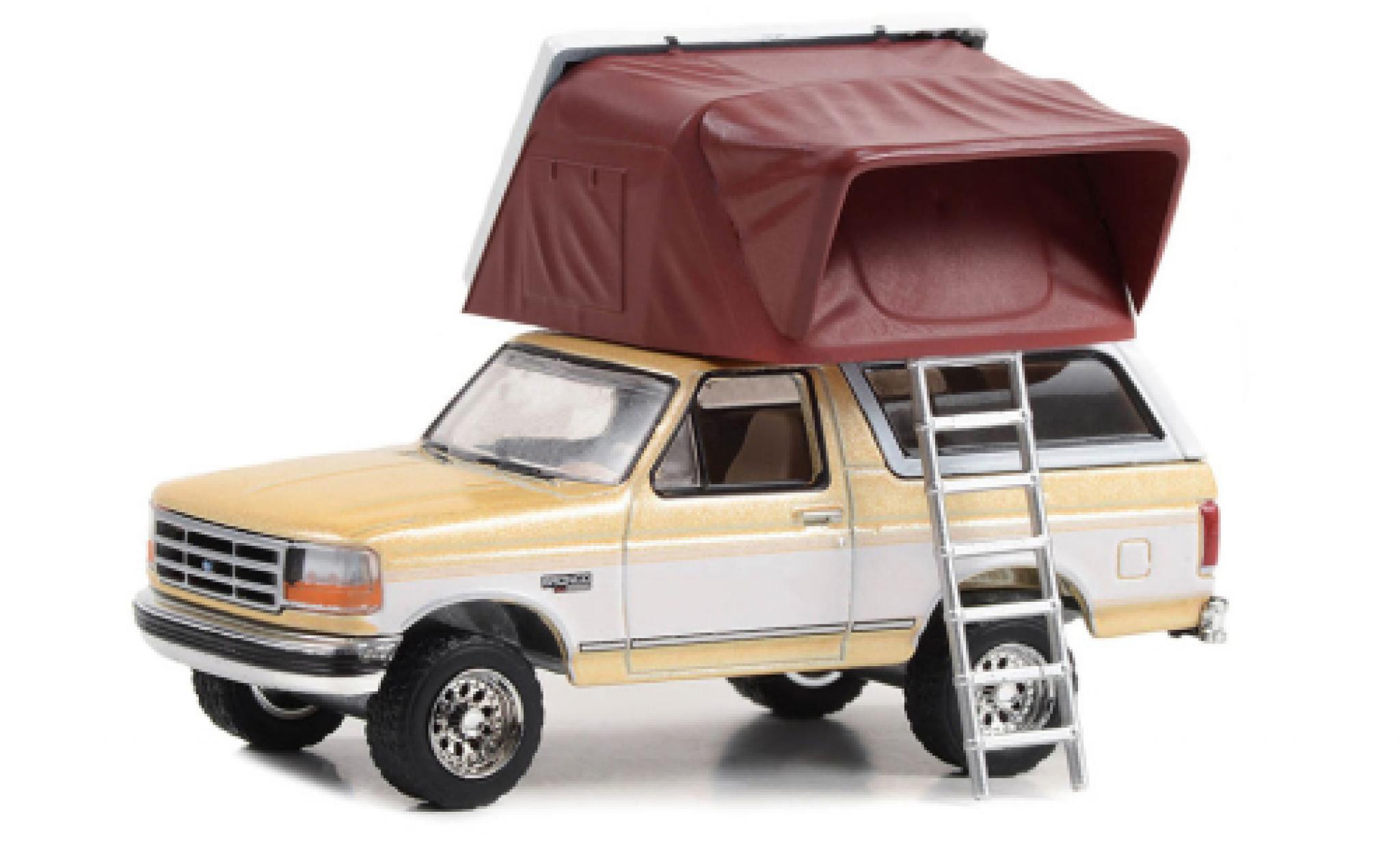 Ford Bronco 1/64 Greenlight XLT beige/wit 1996 modelauto