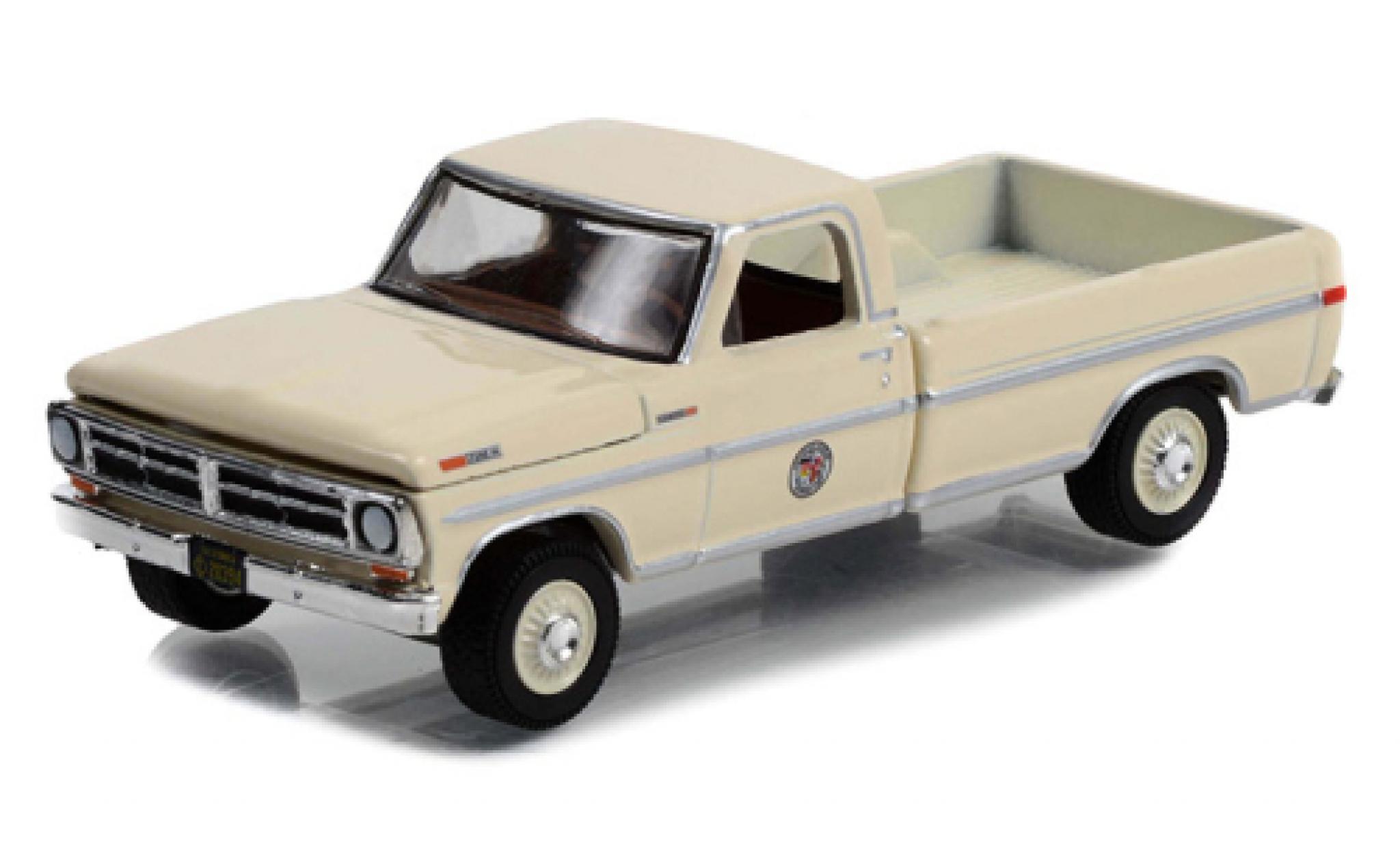 Ford F-250 1/64 Greenlight beige clair Fall Guy Stuntman Association 1972 modelauto