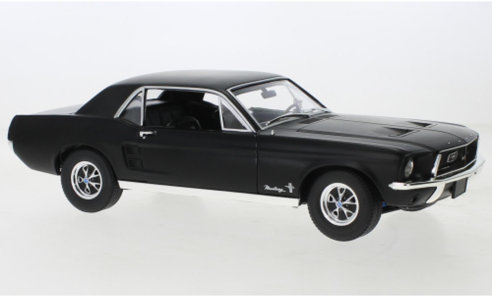 Ford Mustang 1/18 Greenlight matte zwart 1968 modelauto
