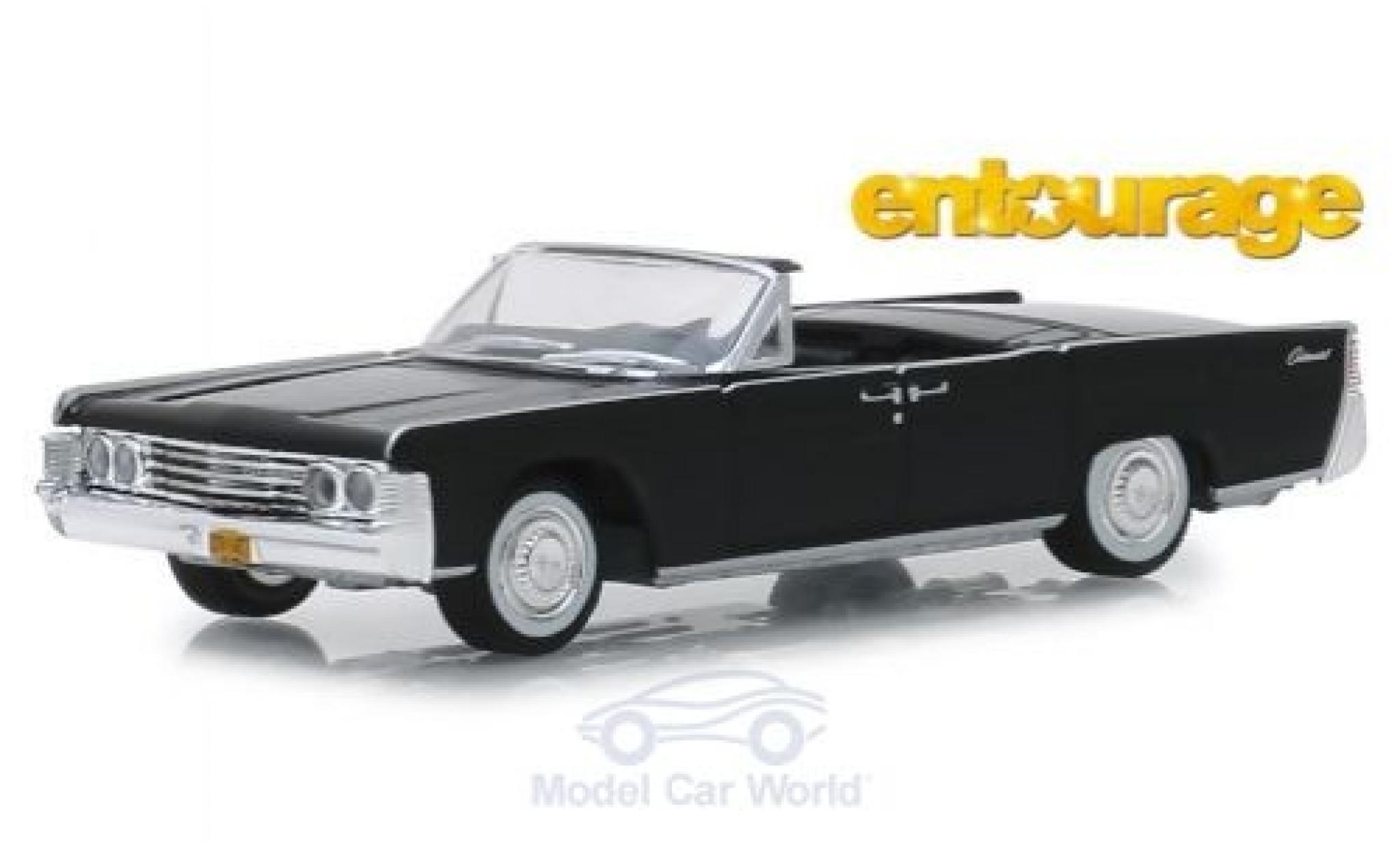 Lincoln Continental 1/64 Greenlight Cabriolet zwart Entourage 1965 modelauto