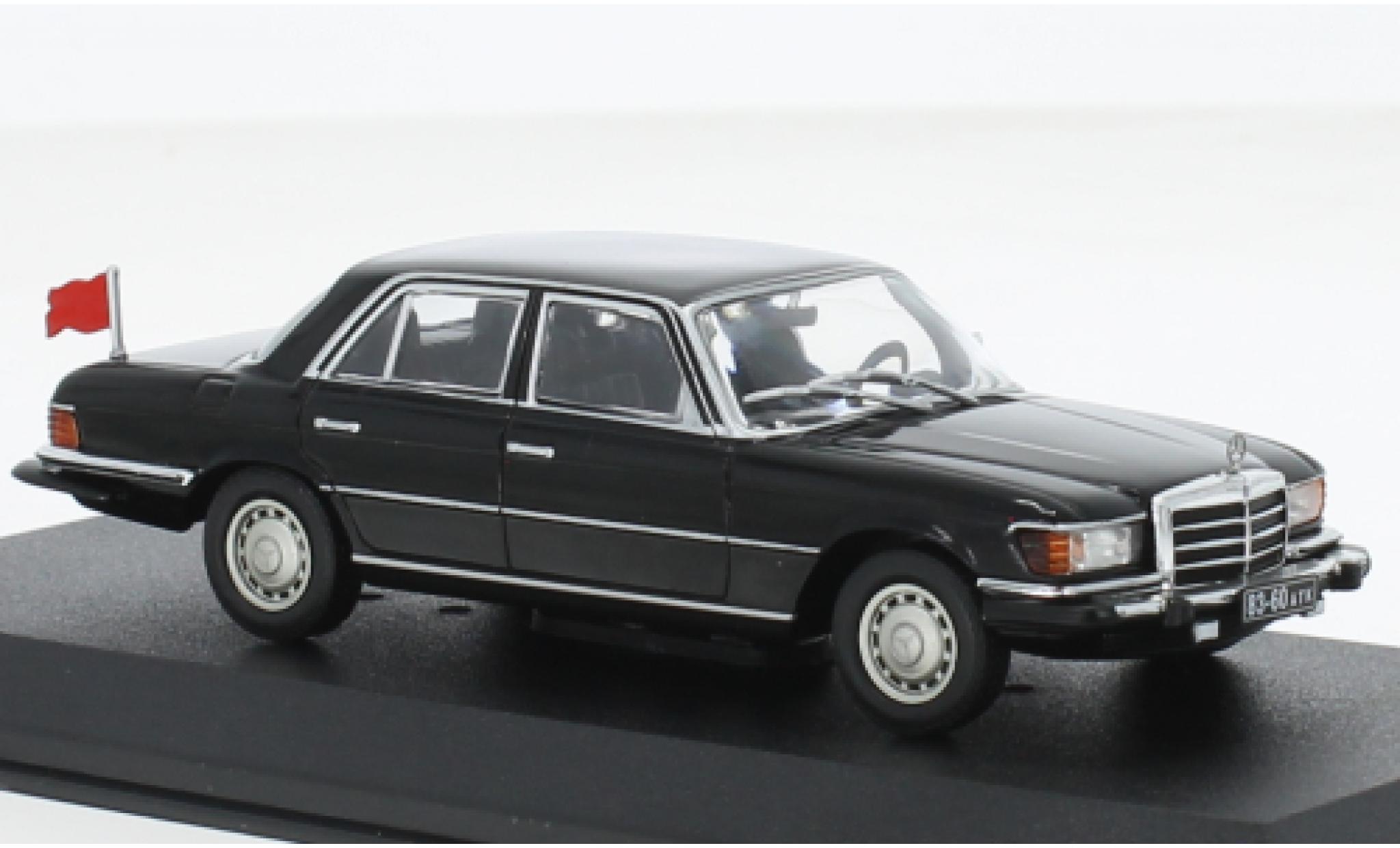 Mercedes 450 1/43 Greenlight SEL (W116) zwart Rocky IV 1977 1:43 modelauto