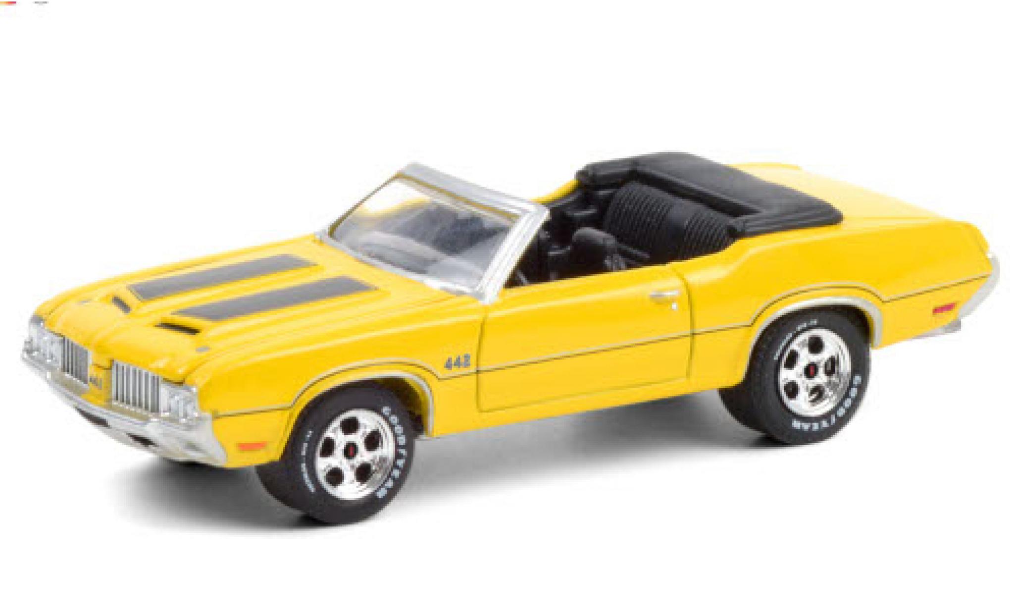 Oldsmobile 442 1/64 Greenlight Cabriolet geel/zwart 1970 modelauto