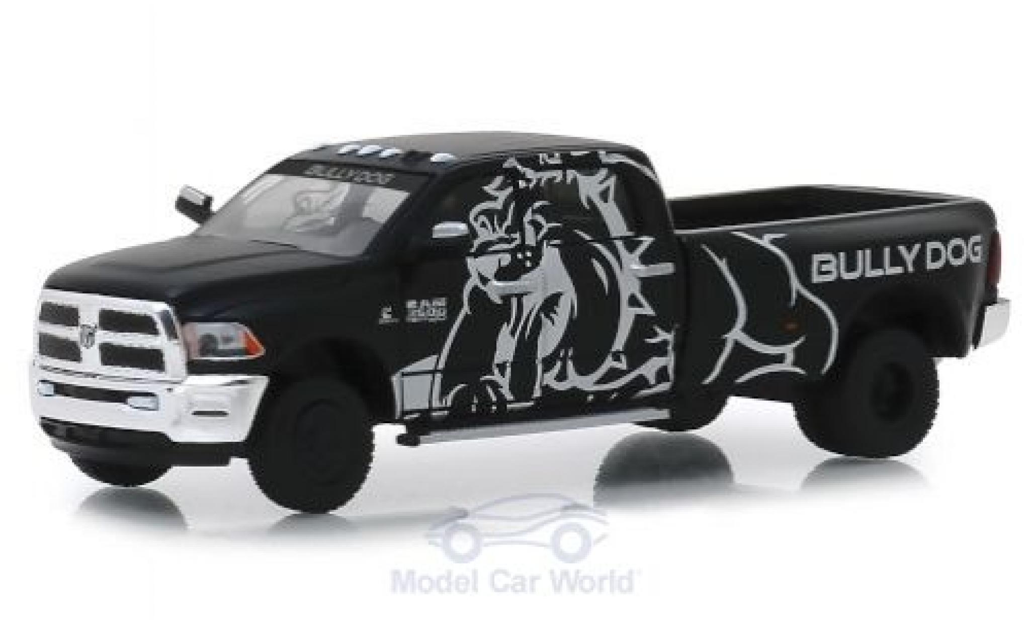 RAM 3 1/64 Greenlight 500 Laramie zwart/Dekor Bully Dog 2018 modelauto