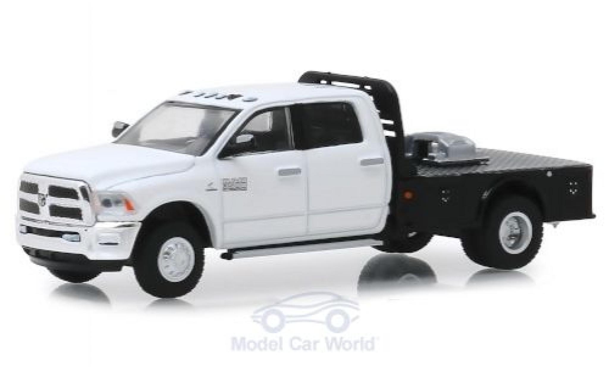 RAM 3 1/64 Greenlight 500 Laramie wit/zwart 2018 modelauto