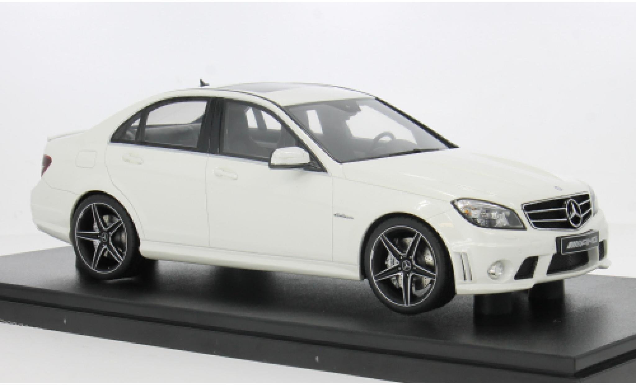 Mercedes Classe C 1/18 GT Spirit C63 AMG wit 2007 1:18 modelauto