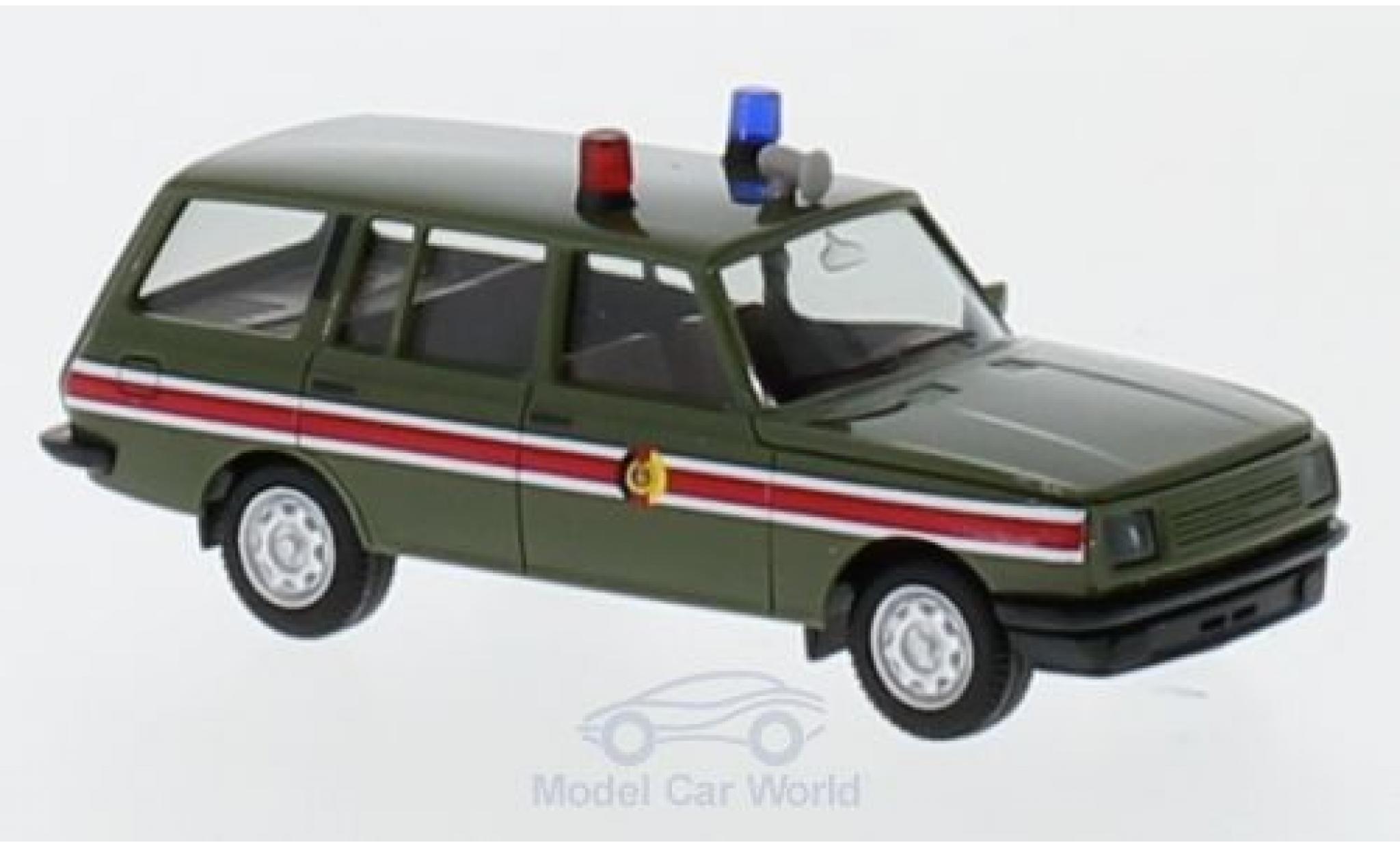 Wartburg 353 1/87 Herpa Tourist NVA 1985 modelauto