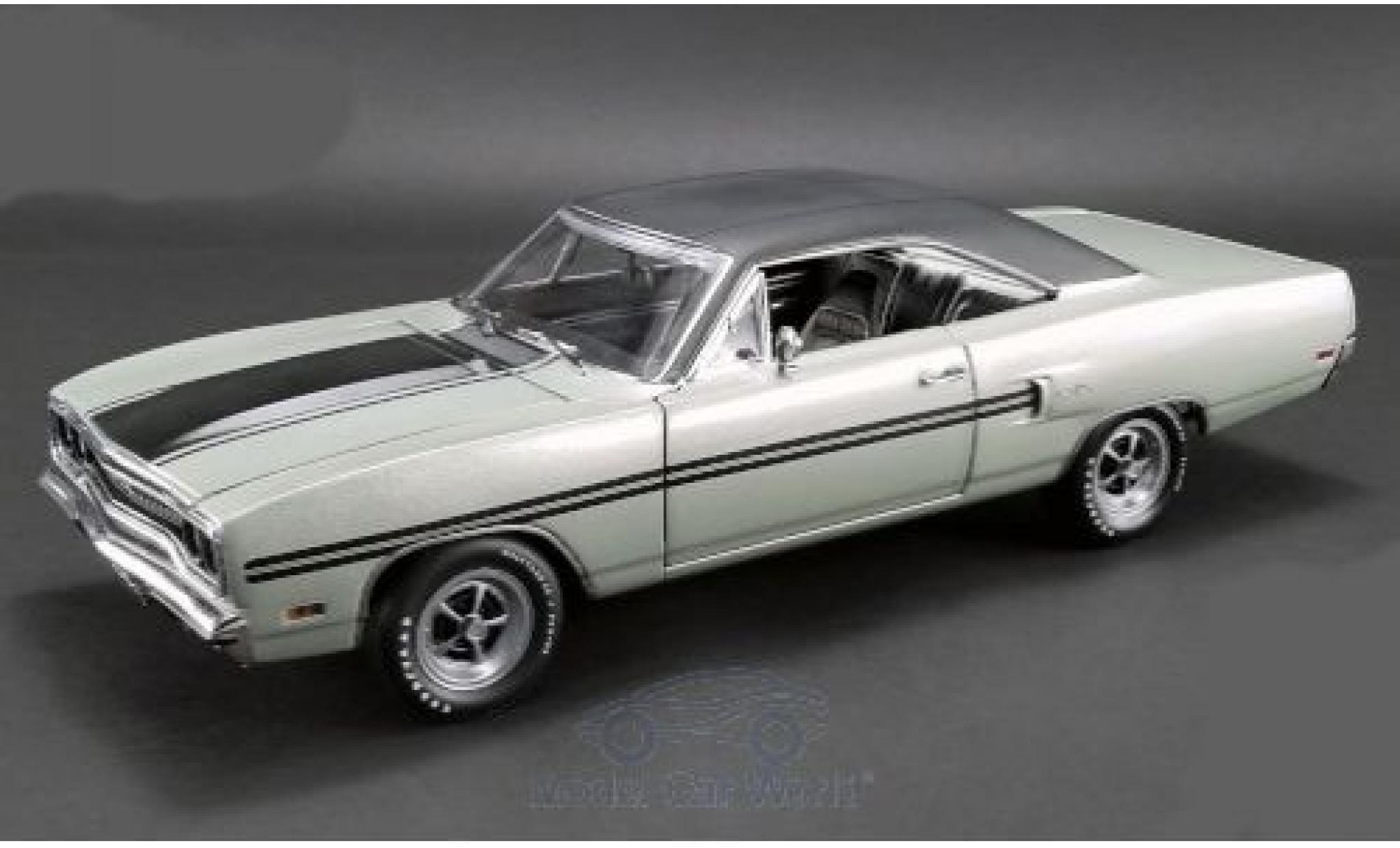 Plymouth GTX 1/18 Highway 61 grijs/matt-zwart 1970 modelauto