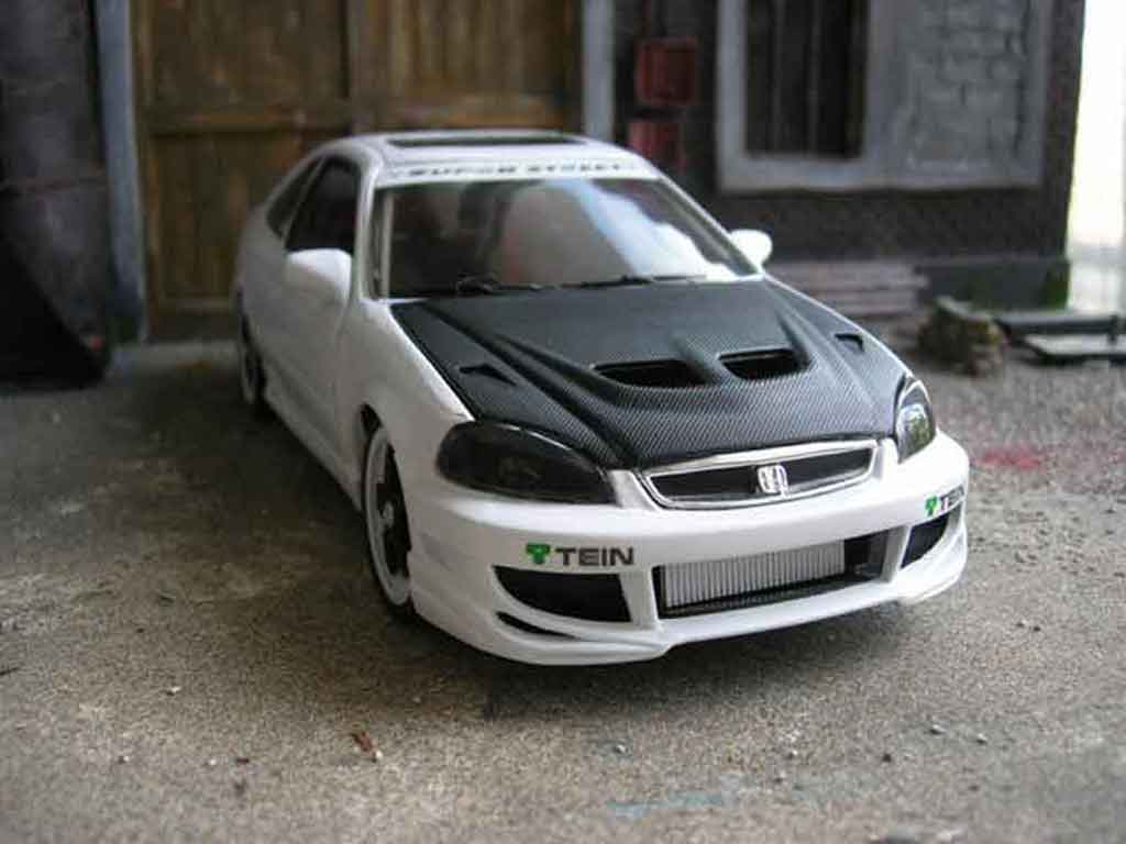 Honda Civic 1/18 Hot Wheels ek si jdm coupe modelauto