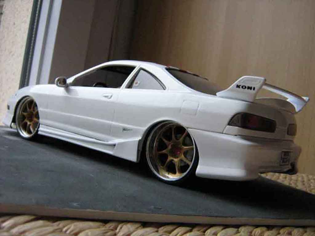 Honda Integra Type R jdm wit 1/18 Hot Wheels
