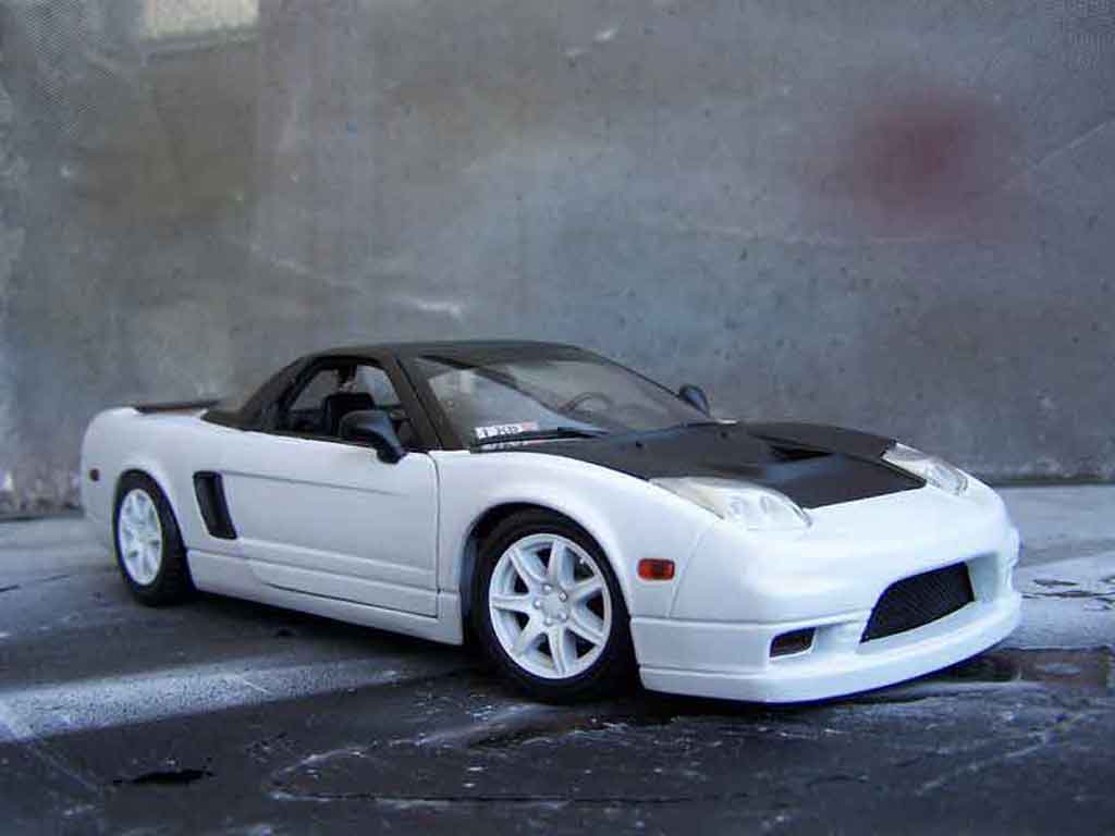Honda NSX 1/18 Motormax type r wit modelauto