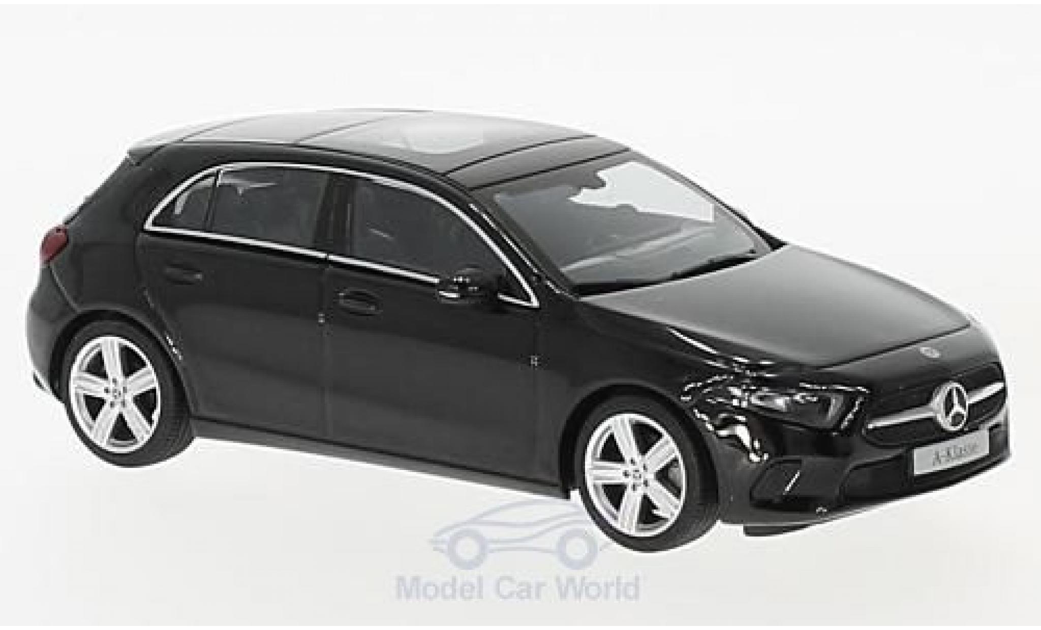 Mercedes Classe A 1/43 Herpa (W177) metallic zwart modelauto