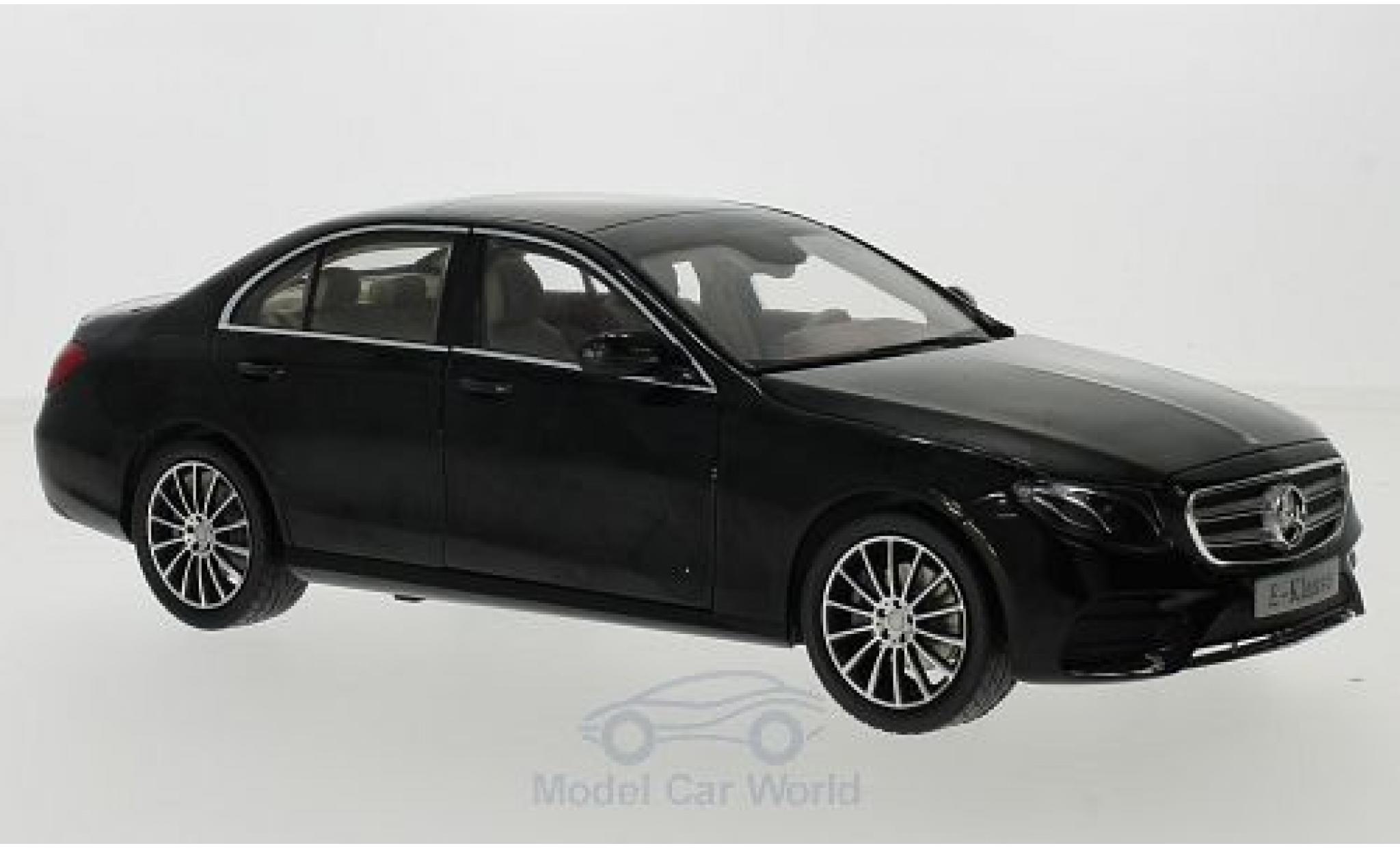 Mercedes Classe E 1/18 iScale (W213) AMG Line zwart 2016 modelauto