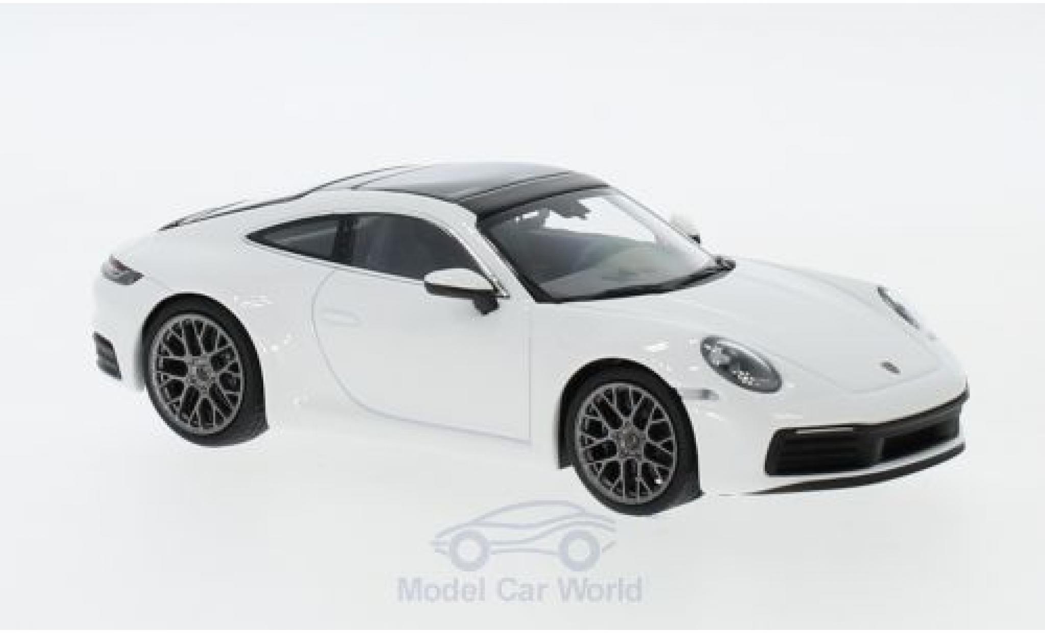Porsche 992 1/43 Minichamps 911 () Carrera 4 wit 2019 modelauto