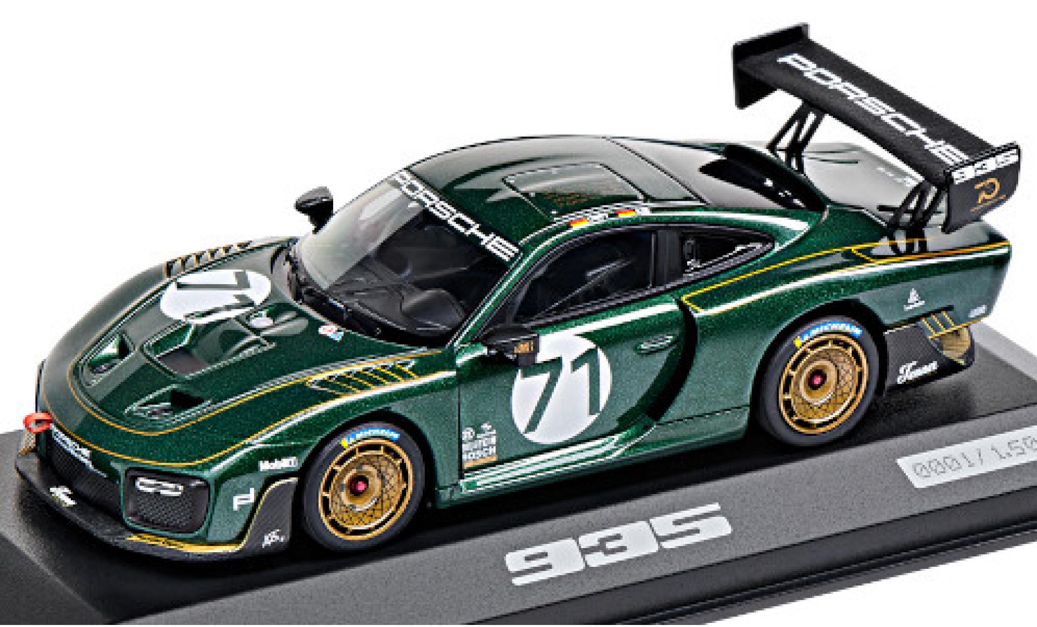 Porsche 991 GT2 RS 1/43 Minichamps 935/19 No.71 J&auml;germeister Basis: 911 GT2 RS (.2) modelauto