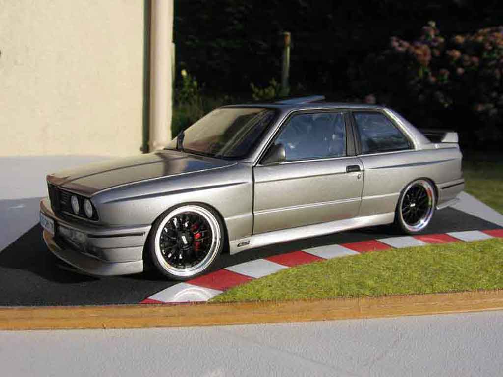 Bmw M3 E30 1/18 Autoart E30 dm performance modelauto