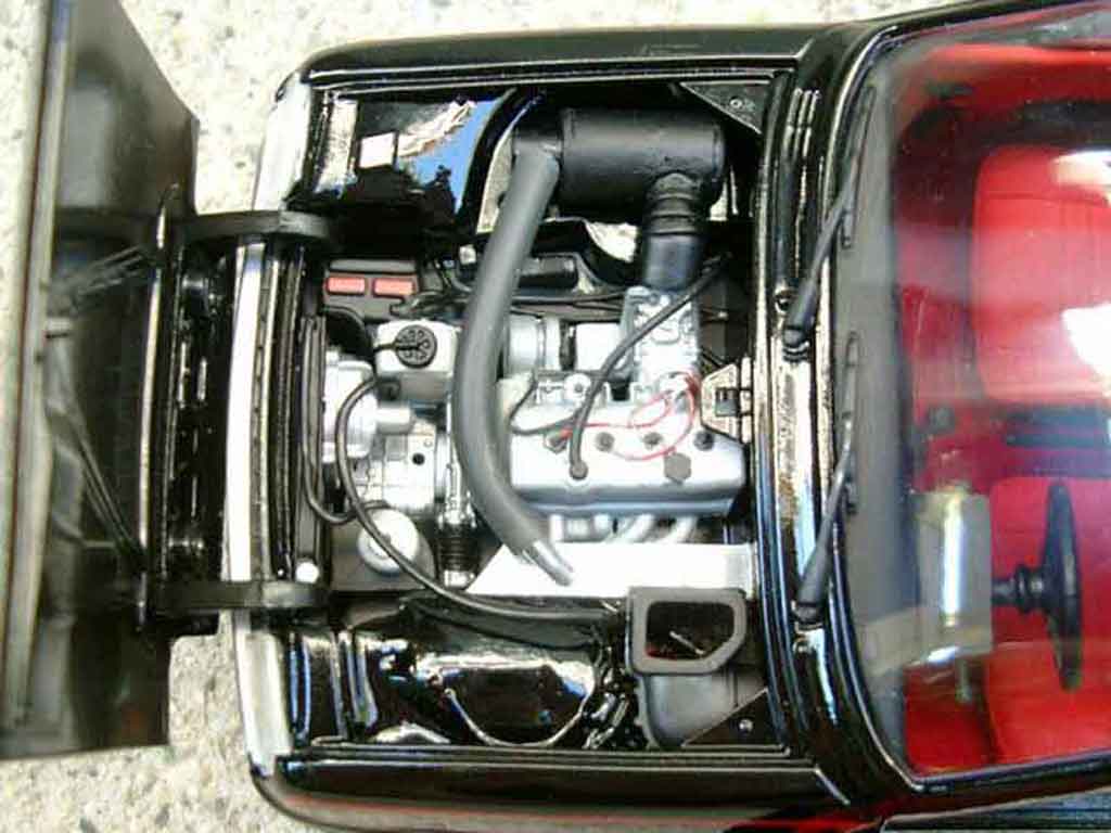 Renault 5 Alpine turbo zwart 1/18 Solido