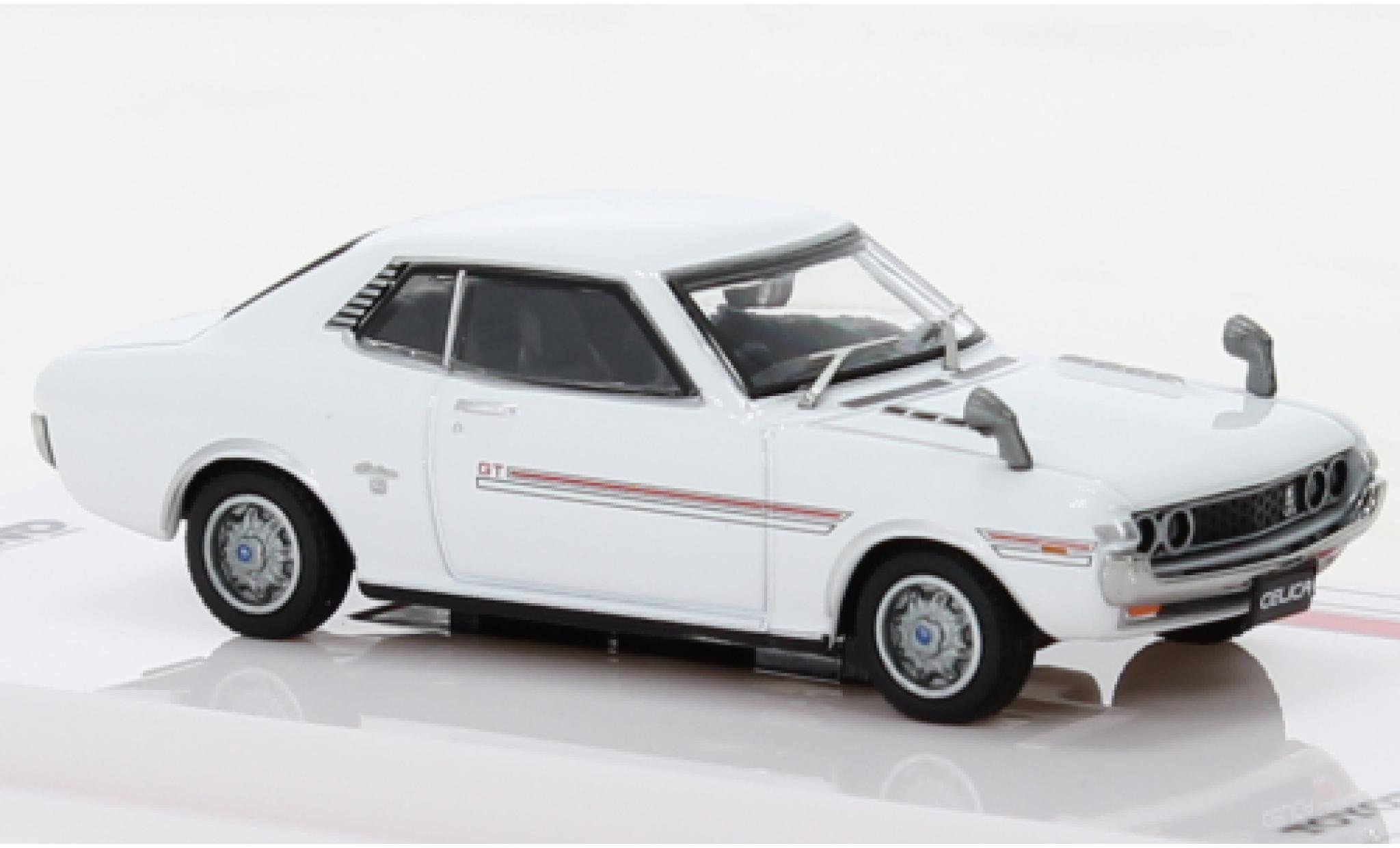 Toyota Celica 1/64 INNO64 1600 GT (TA22) wit RHD modelauto