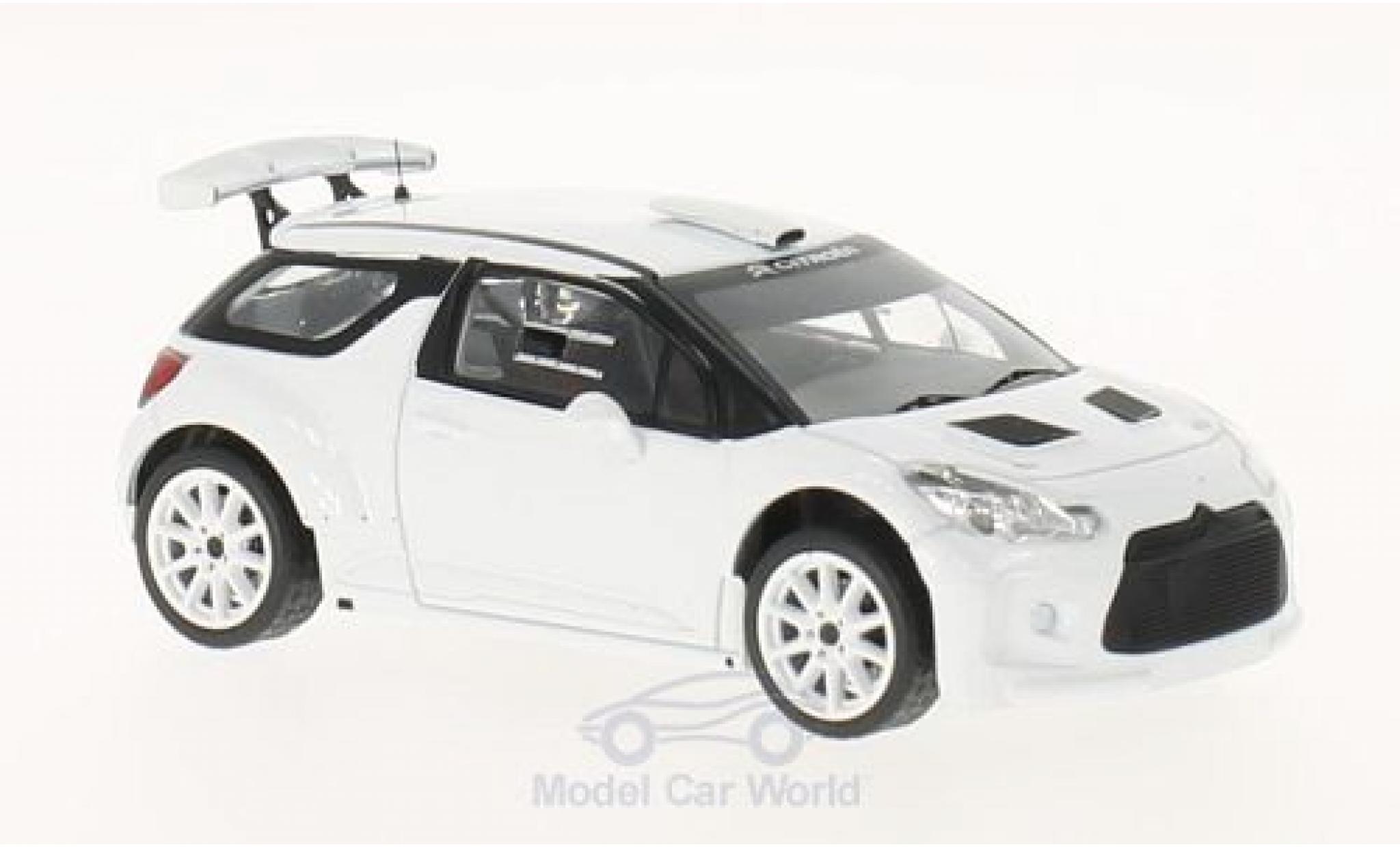 DS Automobiles DS3 1/43 IXO Citroen R5 2015 Plain Body Version inklusive 4 Ersatzr&auml;der modelauto