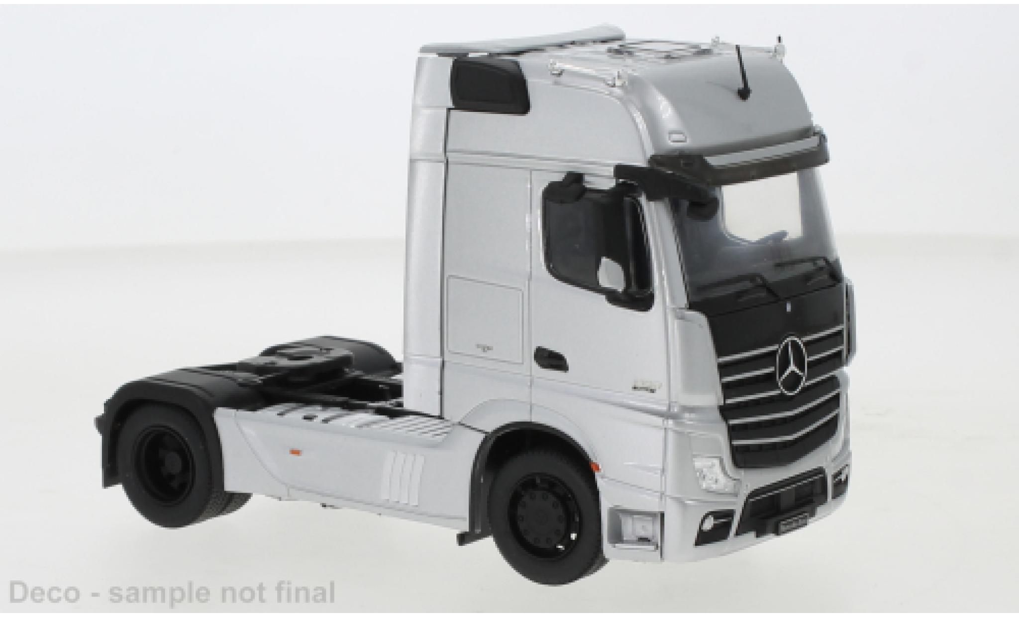 Mercedes Actros 1/43 IXO MP4 grijs modelauto