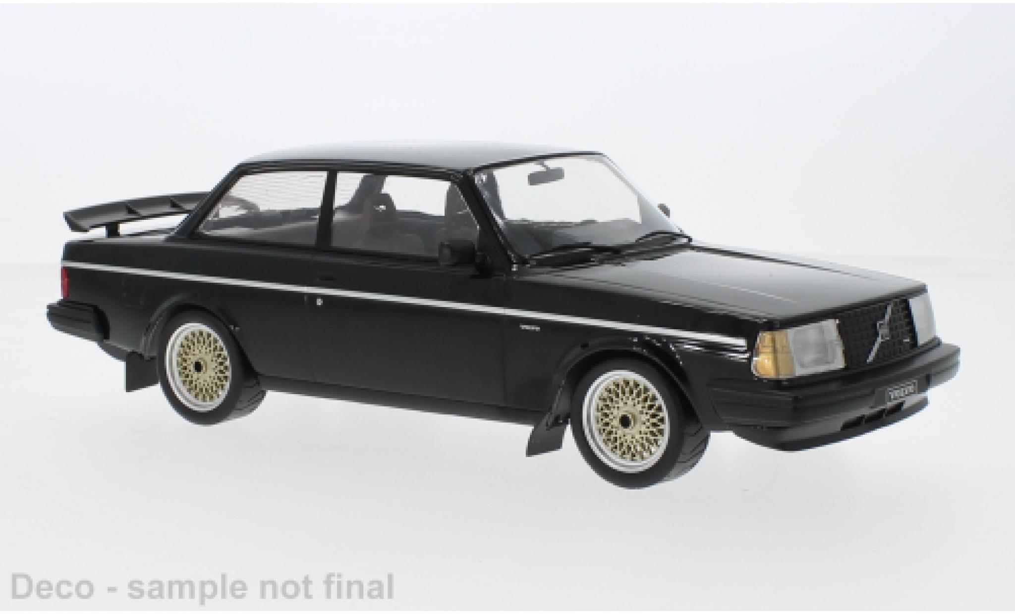 Volvo 240 1/18 IXO Turbo Douane zwart 1986 modelauto