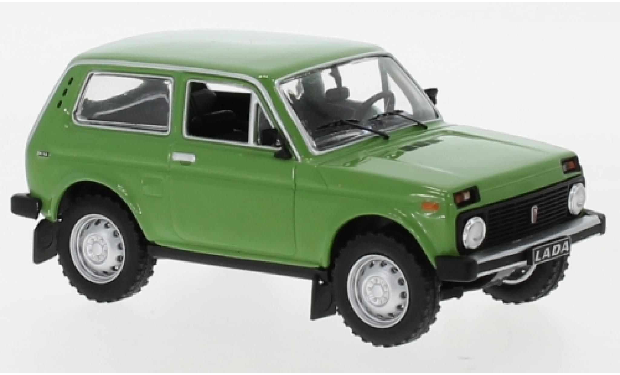 Lada Niva 1/43 IXO groen 1978 modelauto