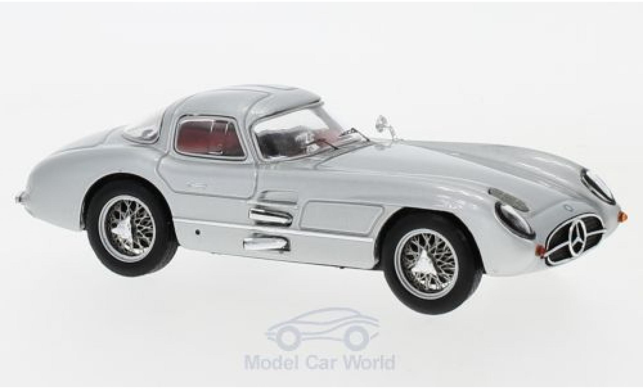 Mercedes 300 1/43 IXO SLR Coupe Uhlenhaut (W196S) grijs 1955 modelauto
