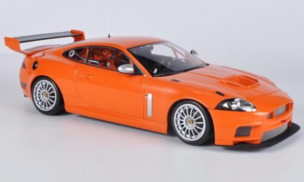 Jaguar XKR GT3 1/18 Minichamps GT3 oranje 2008 modelauto