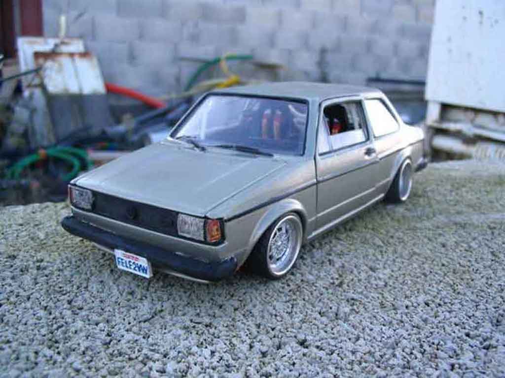 Volkswagen Jetta I mk1 rats 1/18 Sun Star