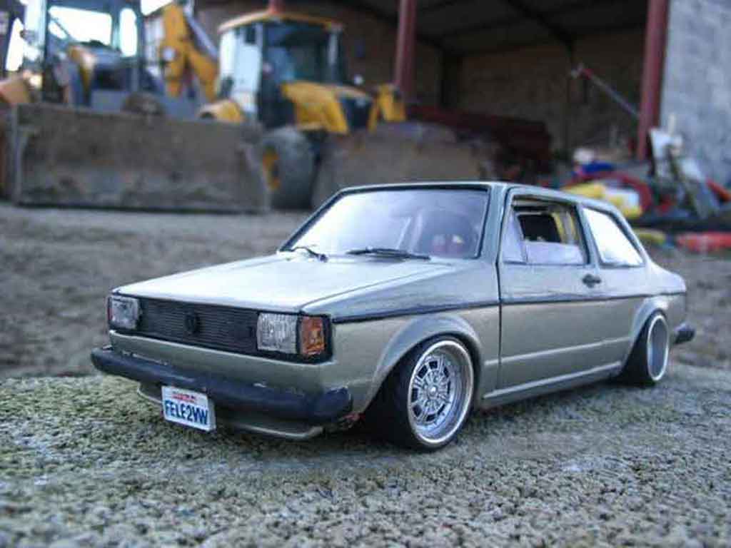 Volkswagen Jetta 1/18 Sun Star mk1 rats modelauto