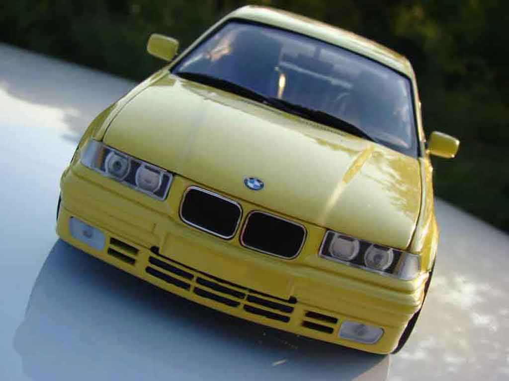 Bmw 325 E36 1/18 Ut Models E36 e36 coupe geel kitee m3 modelauto