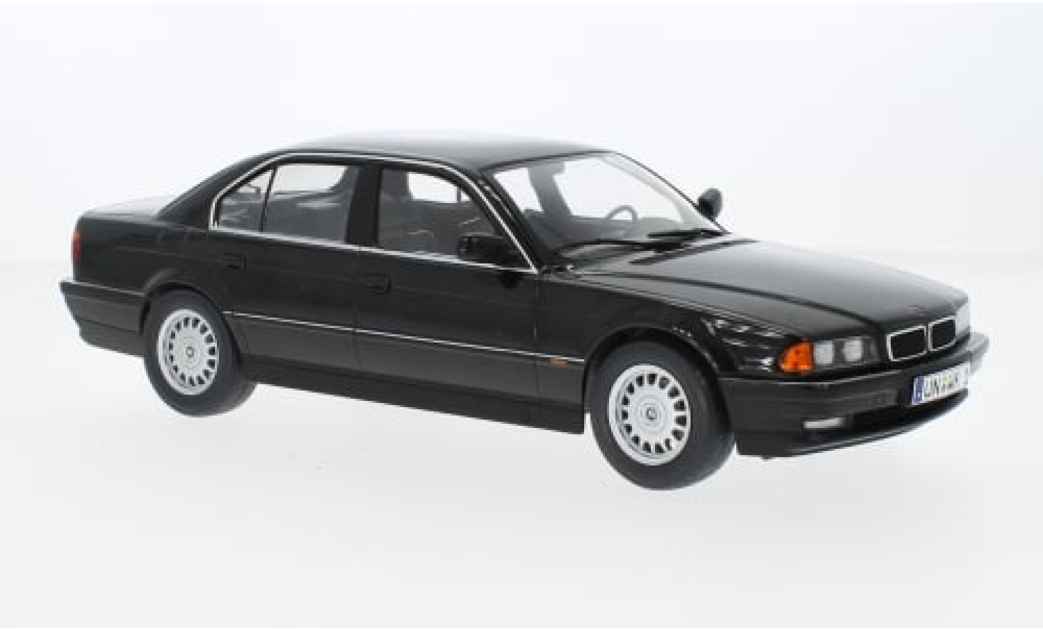 Bmw 740 1/18 KK Scale i (E38) metallic zwart 1994 1:18 modelauto