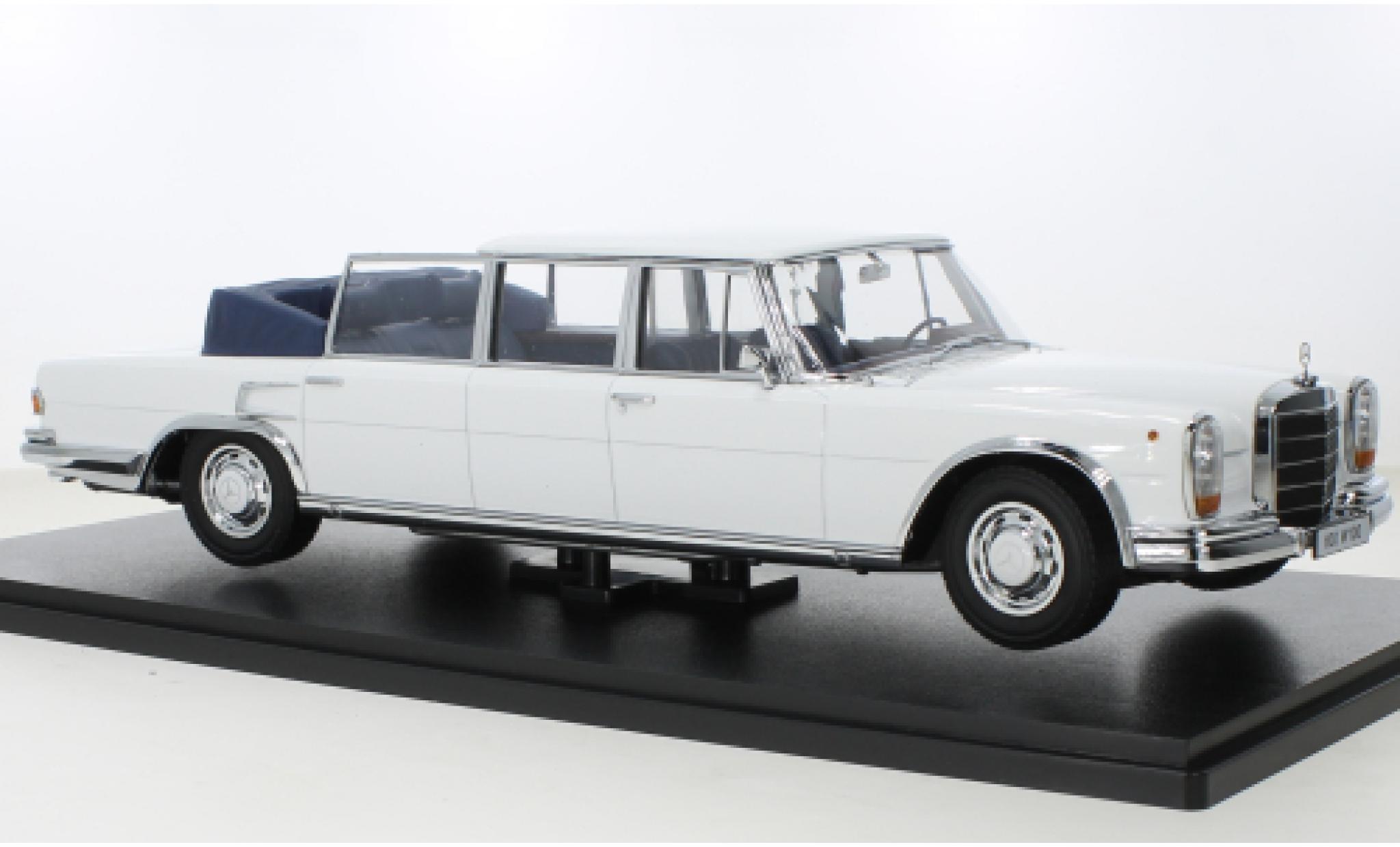 Mercedes 600 1/18 KK Scale (W100) Landaulet wit/blauw 1964 modelauto