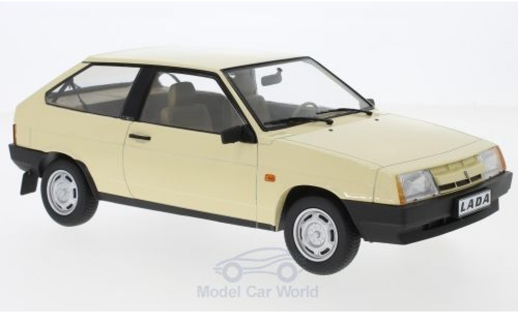Lada Samara 1/18 KK Scale beige 1984 modelauto