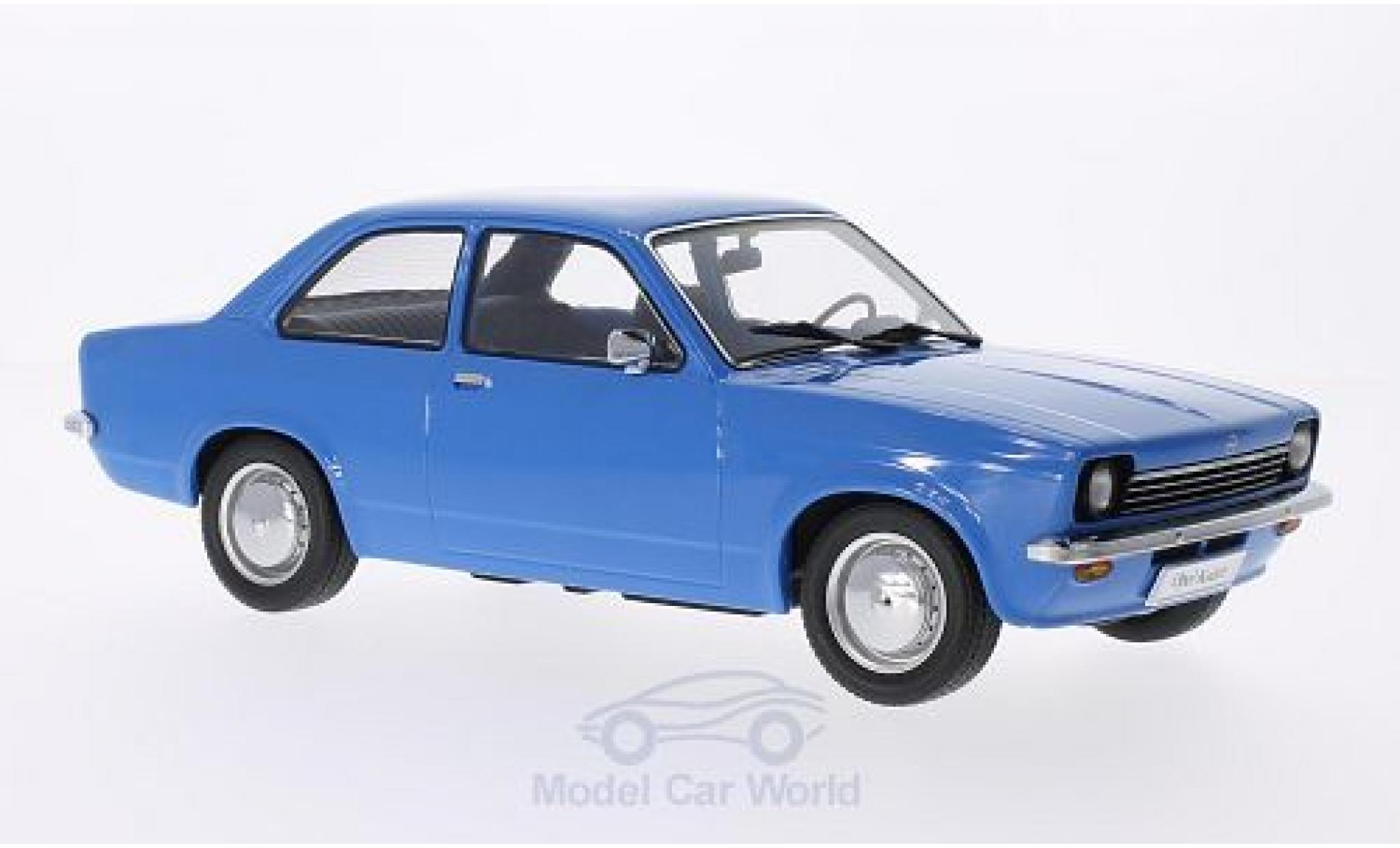 Opel Kadett E 1/18 KK Scale C Sedan blauw T&uuml;ren und Hauben sind nicht zu &ouml;ffnen modelauto