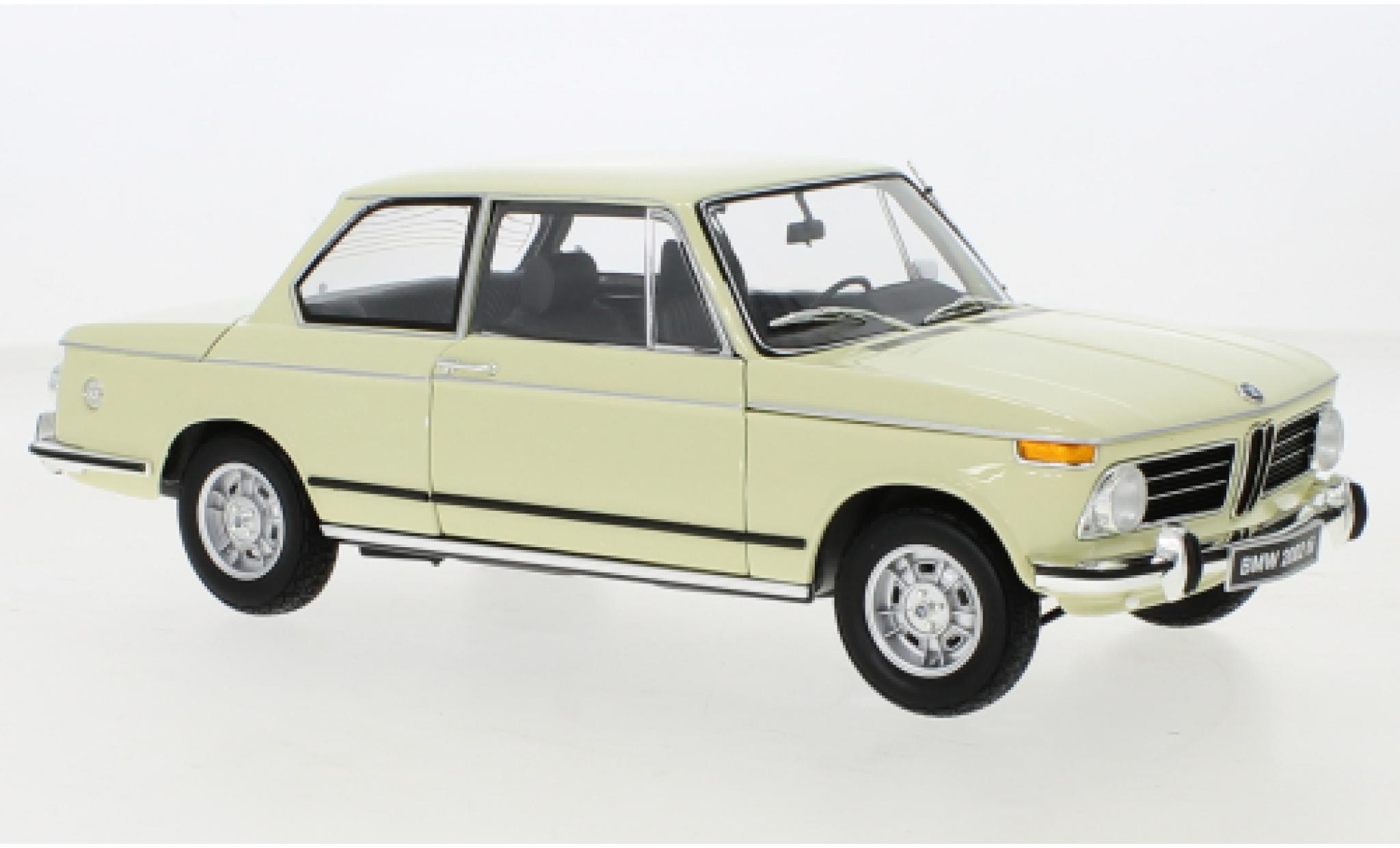 Bmw 2002 1/18 Kyosho Tii beige modelauto