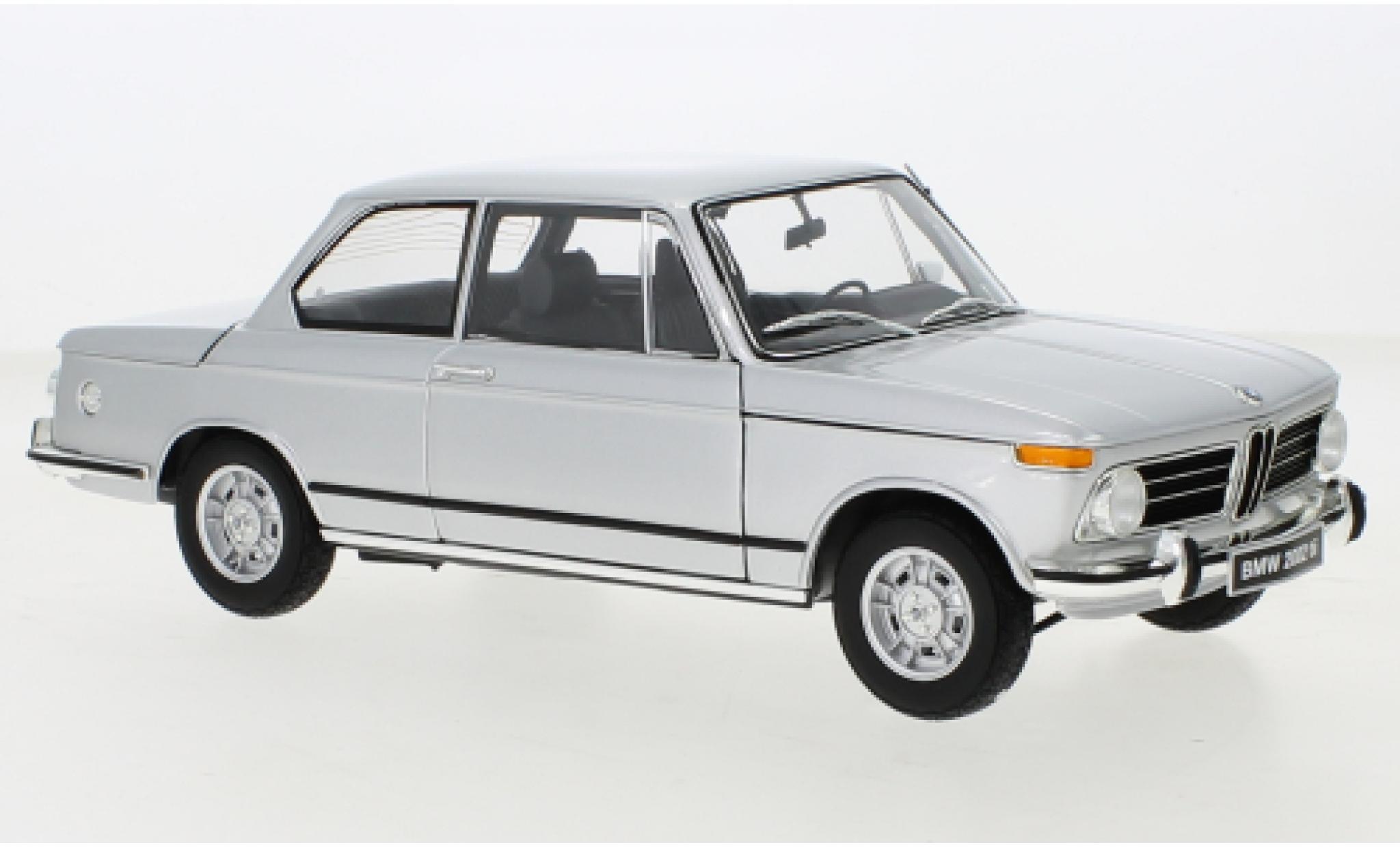 Bmw 2002 1/18 Kyosho Tii grijs modelauto