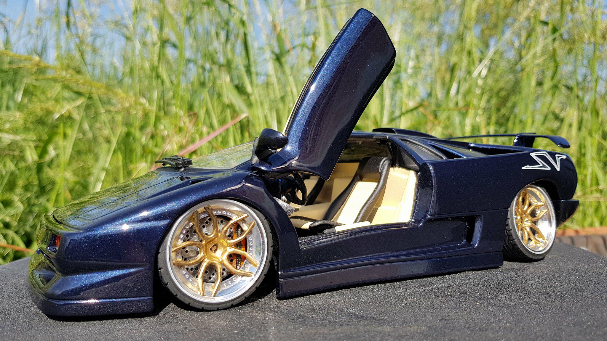 Lamborghini Diablo SV blu fontus jantes 20 pouces 1/18 Maisto