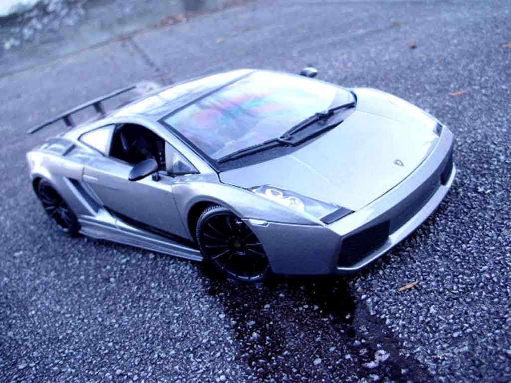 Lamborghini Gallardo Superleggera grijs foncee 1/18 Maisto