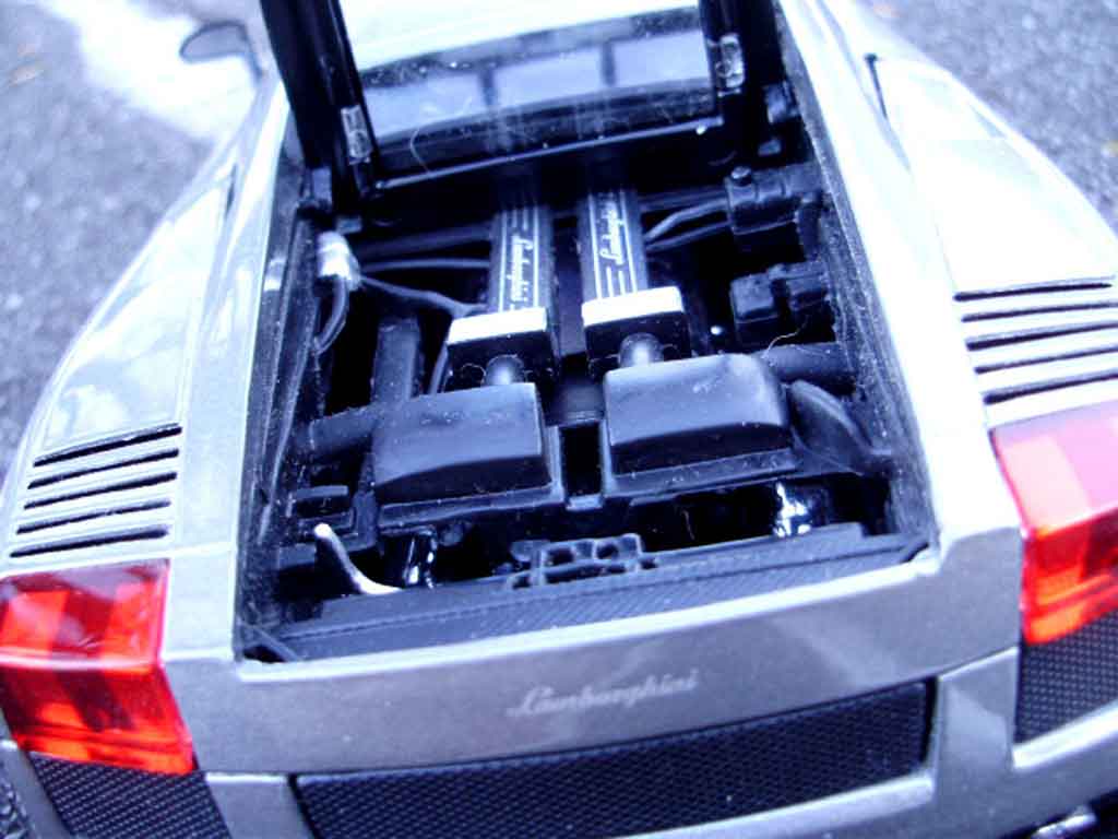 Lamborghini Gallardo Superleggera grijs foncee 1/18 Maisto