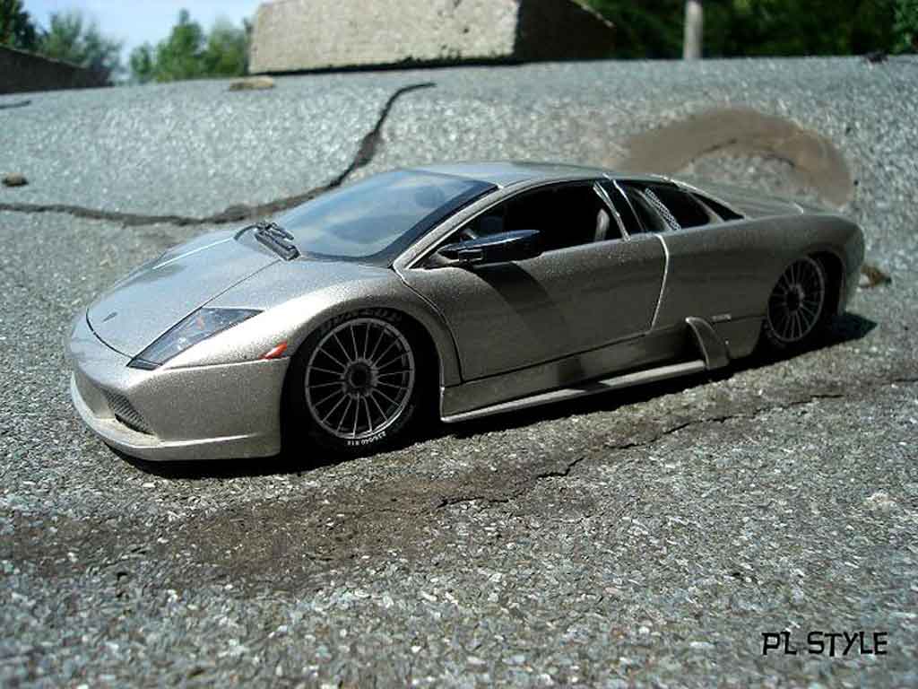 Lamborghini Murcielago Competizione grijs 1/18 Maisto