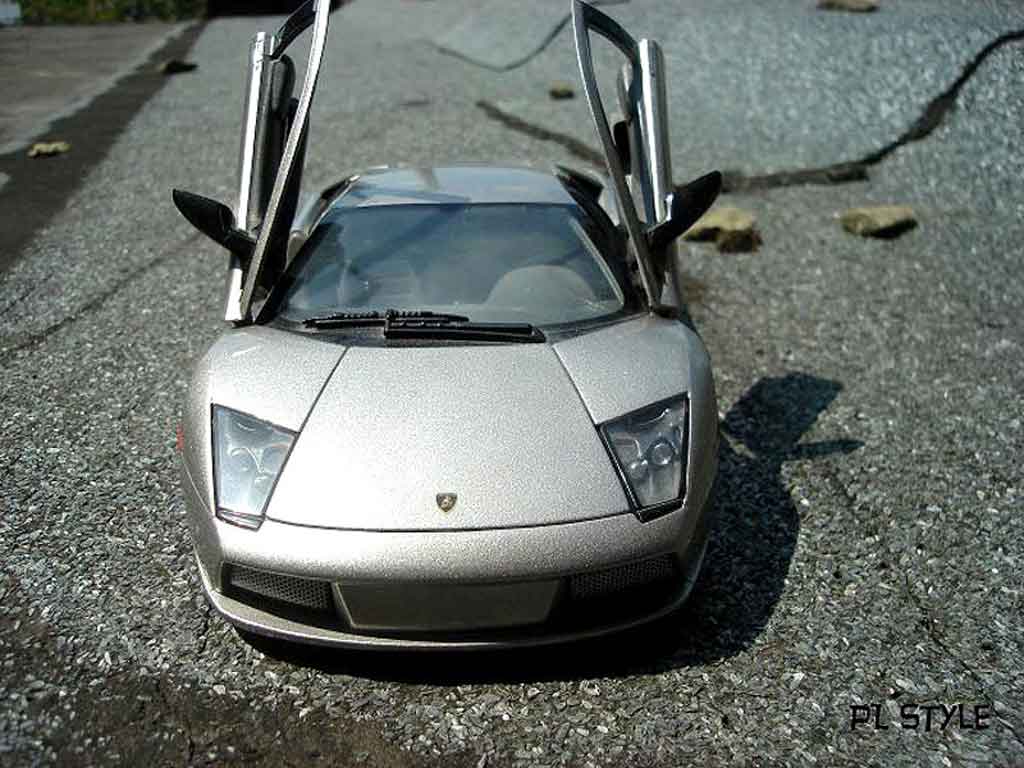 Lamborghini Murcielago Competizione grijs 1/18 Maisto
