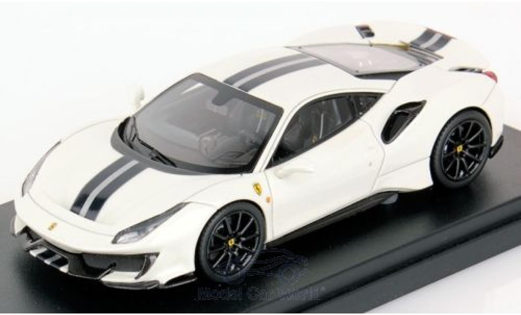 Ferrari 488 1/43 Look Smart Pista wit modelauto