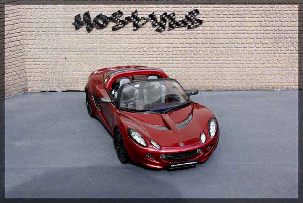 Lotus Elise 111S rood / carbon 1/18 Welly