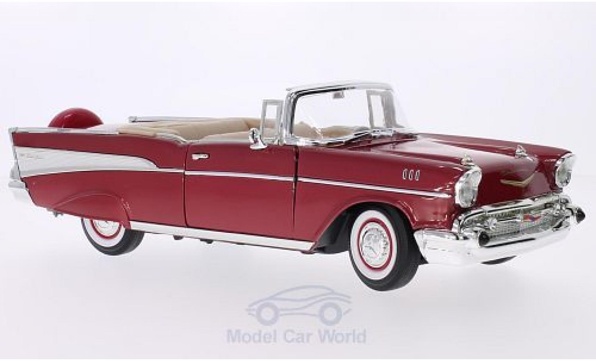 Chevrolet Bel Air 1957 1/18 Lucky Die Cast Cabriolet metallic rood/wit 1957 modelauto