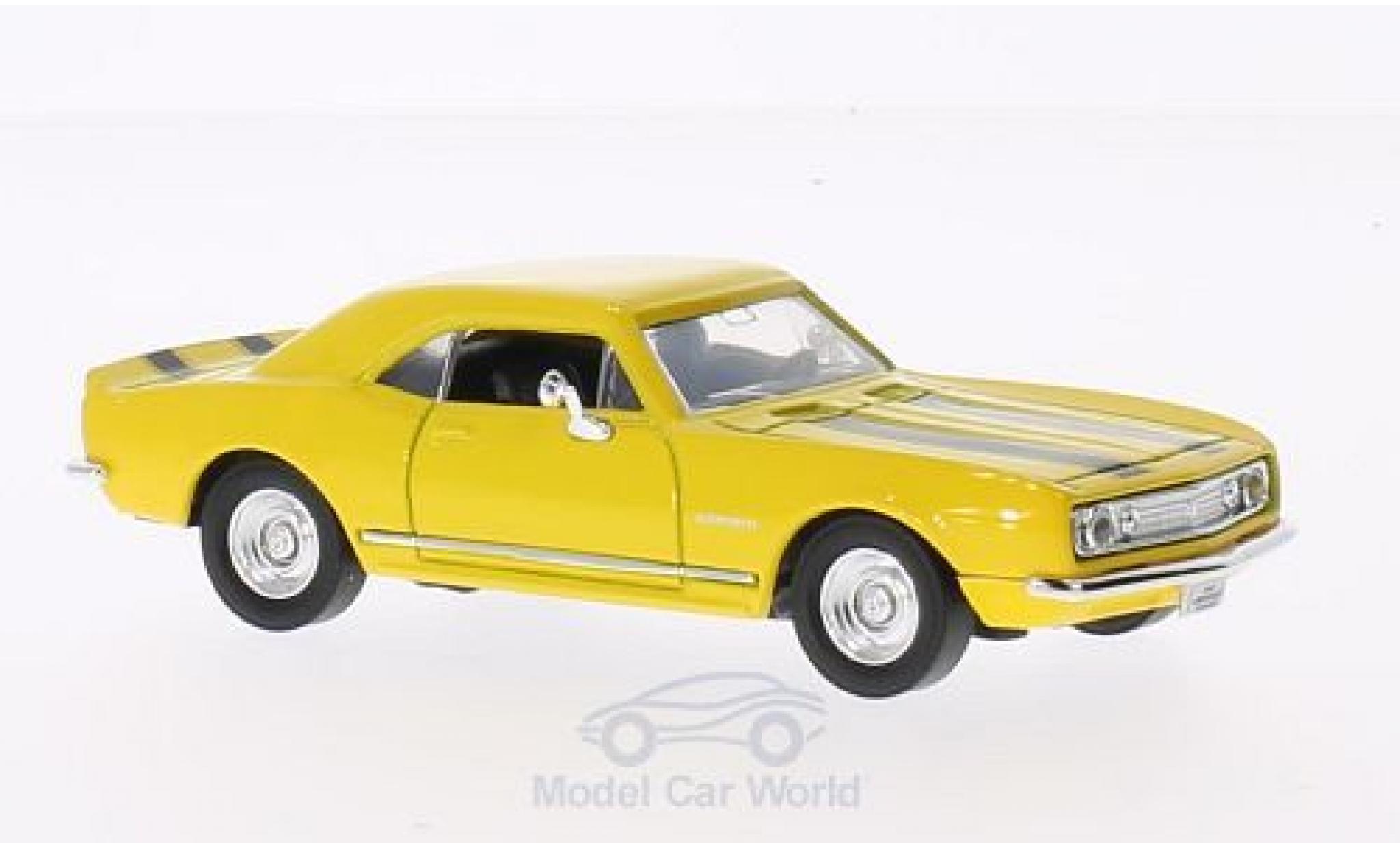Chevrolet Camaro 1/43 Lucky Die Cast Z-28 geel 1967 mit zwarten Streifen ohne Vitrine modelauto
