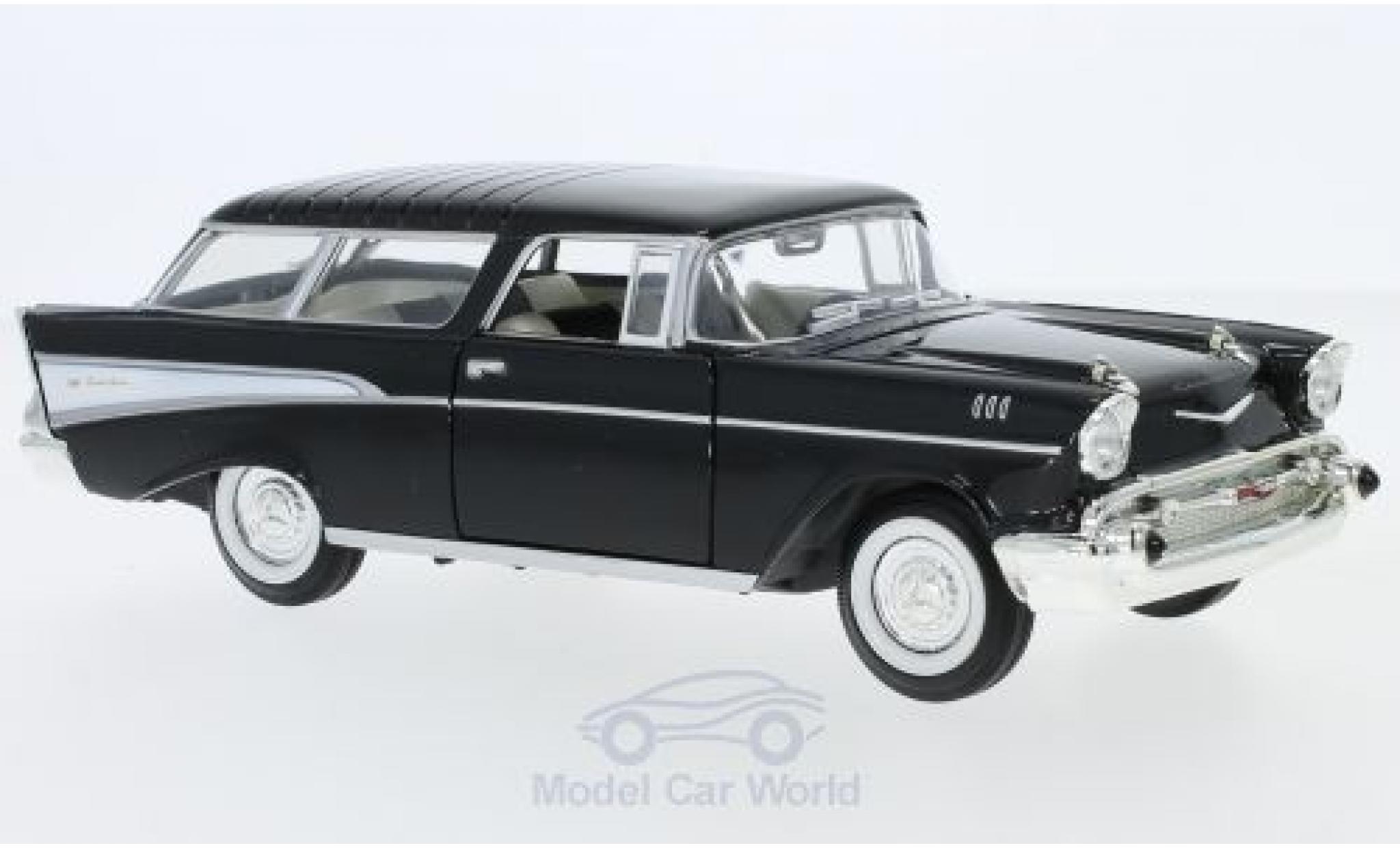 Chevrolet Nomad 1/24 Lucky Die Cast zwart/wit 1957 modelauto