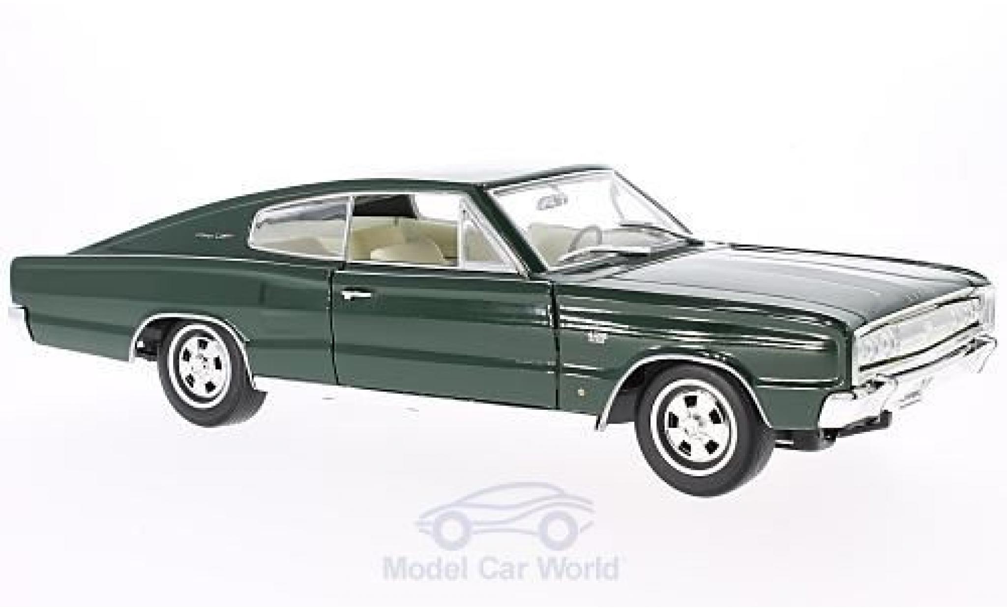 Dodge Charger 1966 1/18 Lucky Die Cast groen 1966 modelauto