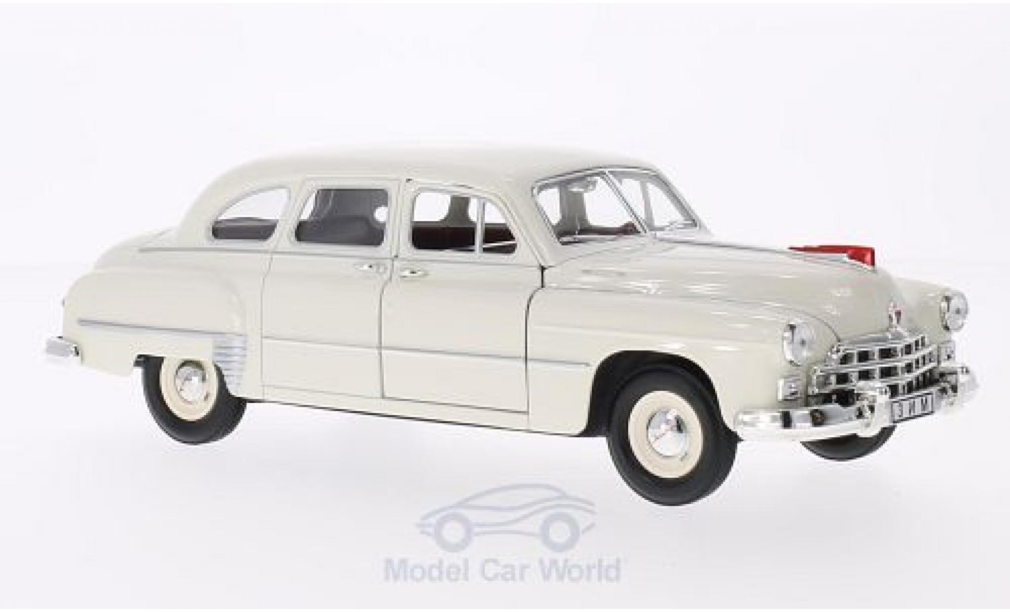 Gaz 12 1/18 Lucky Die Cast GAZ ZIM wit modelauto
